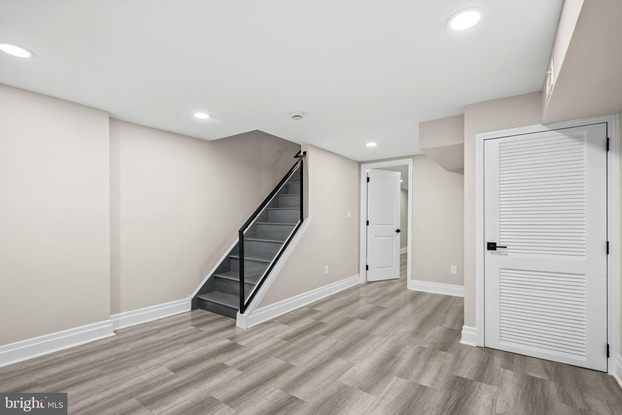 935 S 3RD STREET