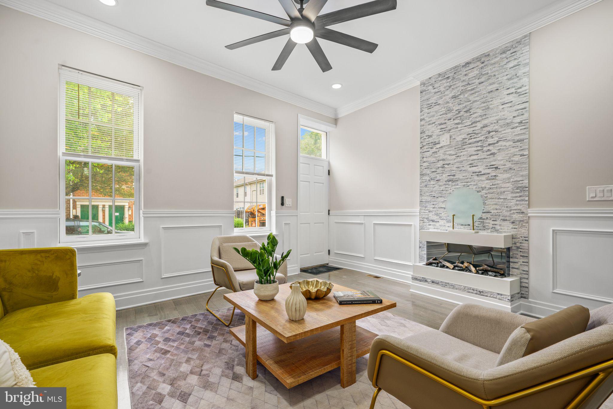 935 S 3RD STREET