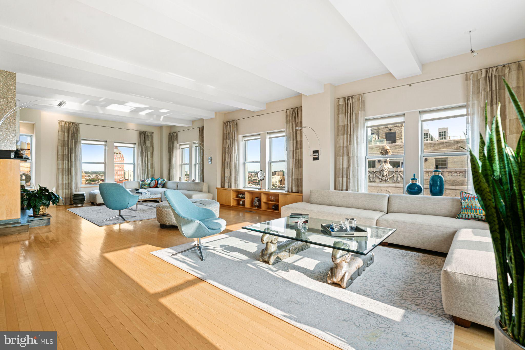 275 S 19TH STREET PENTHOUSE