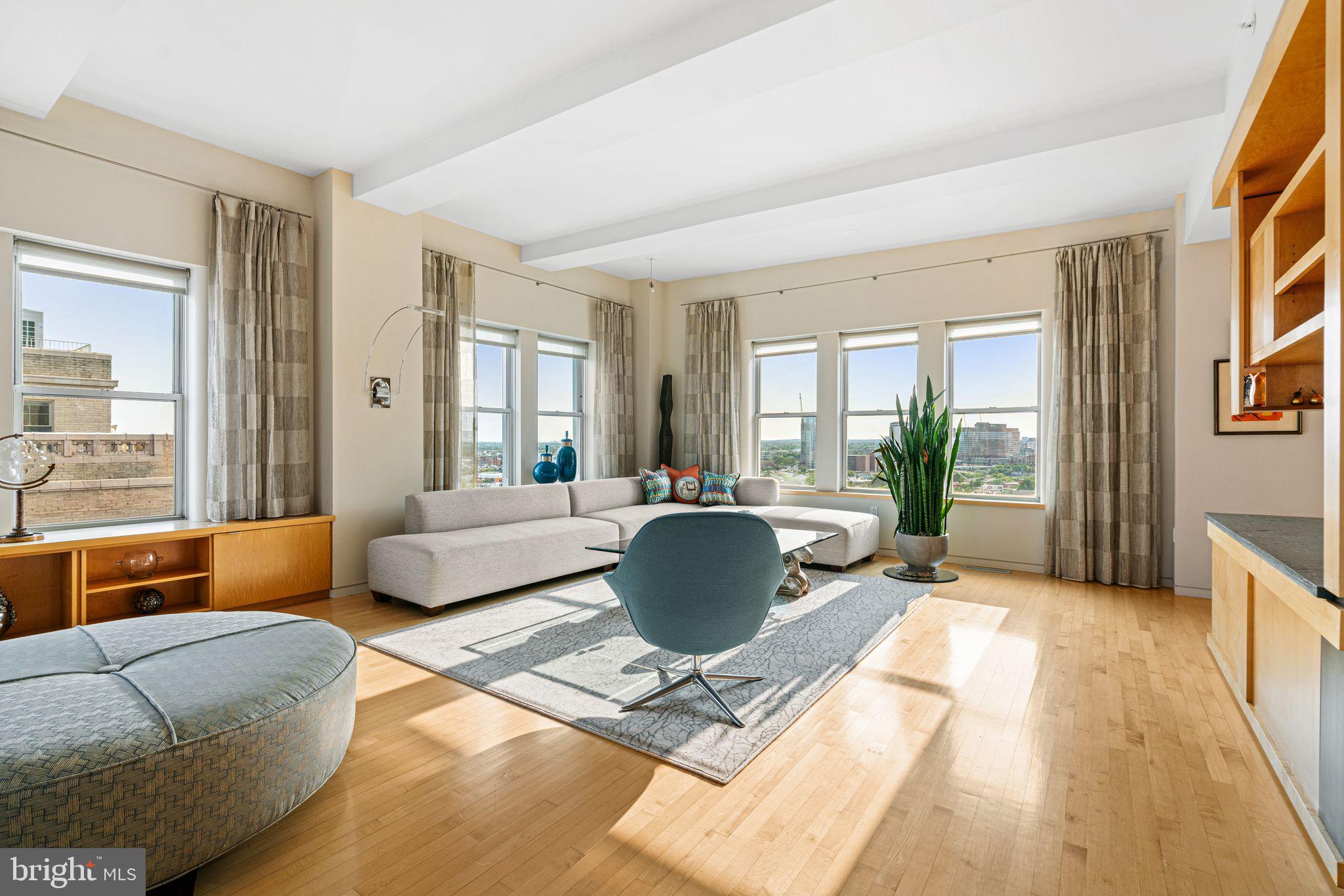 275 S 19TH STREET PENTHOUSE