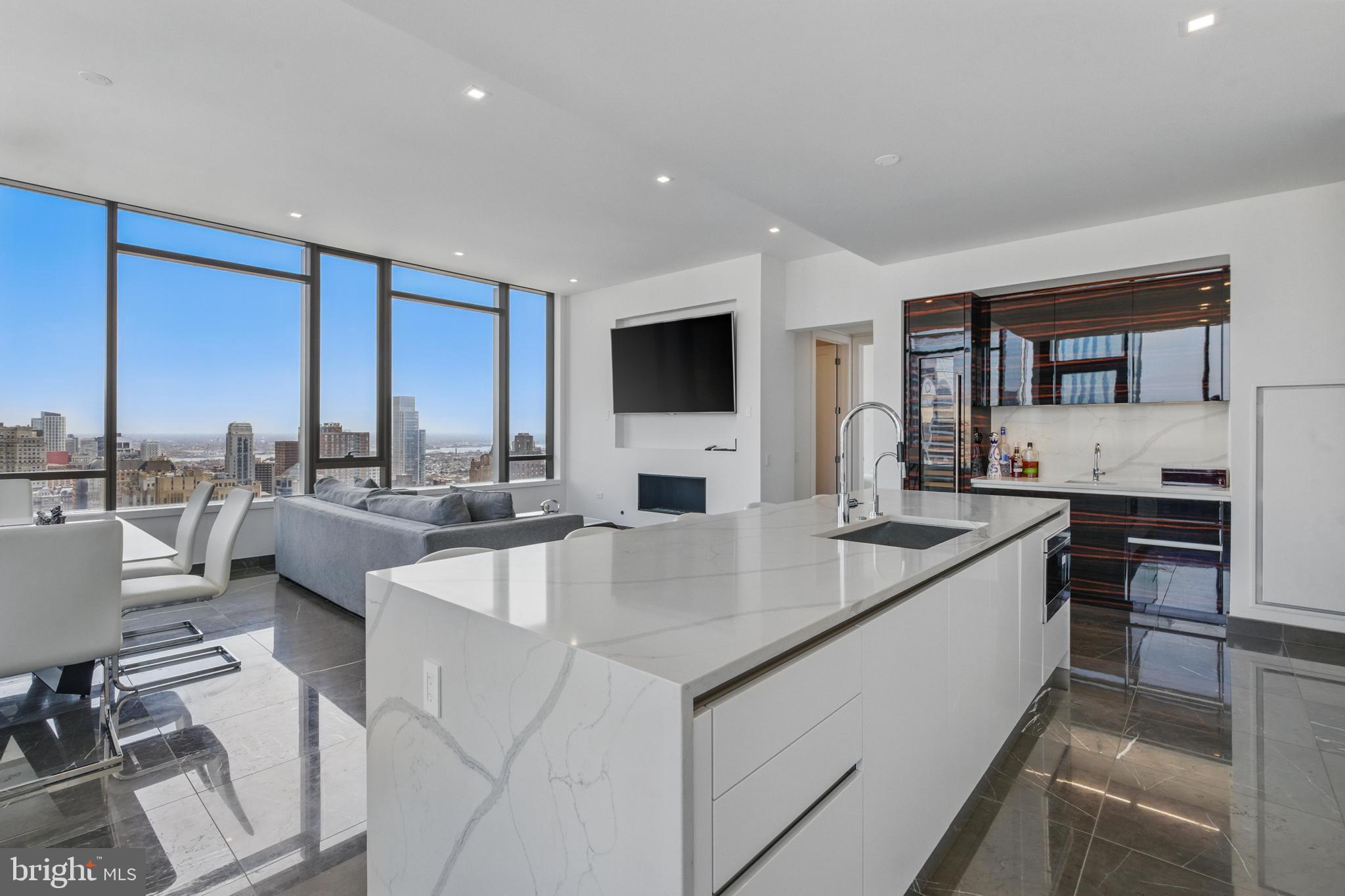 1911 WALNUT ST. STREET 3304