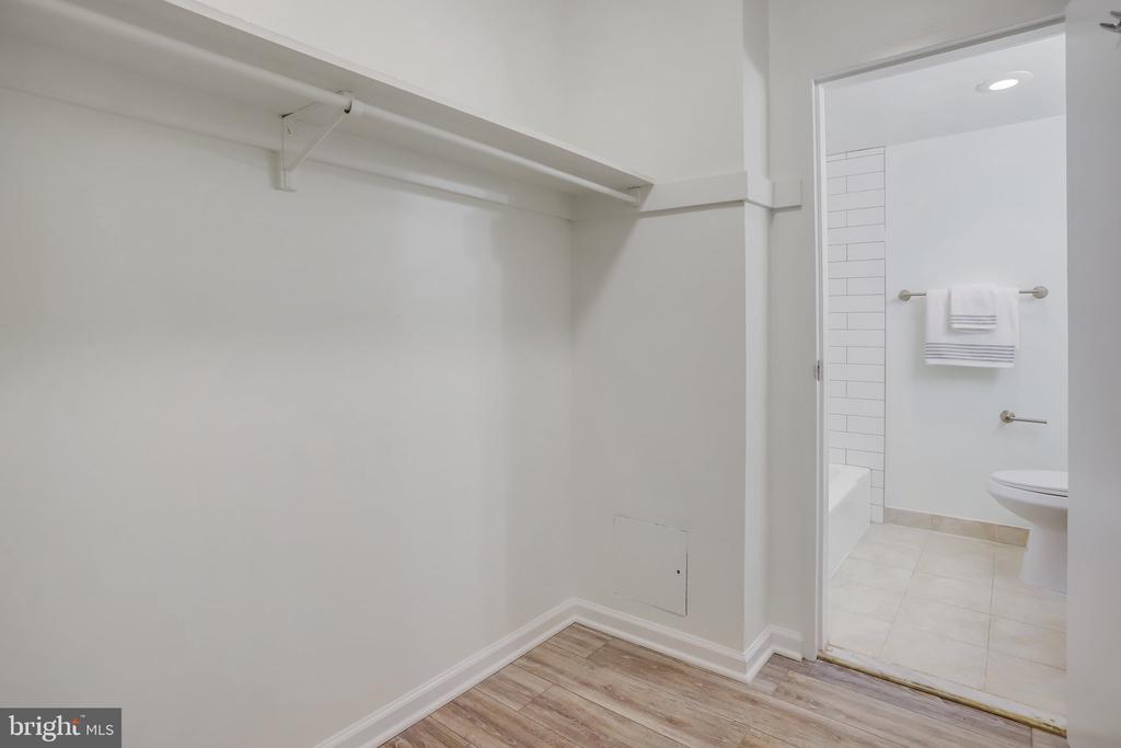 2755 Ordway St NW #201