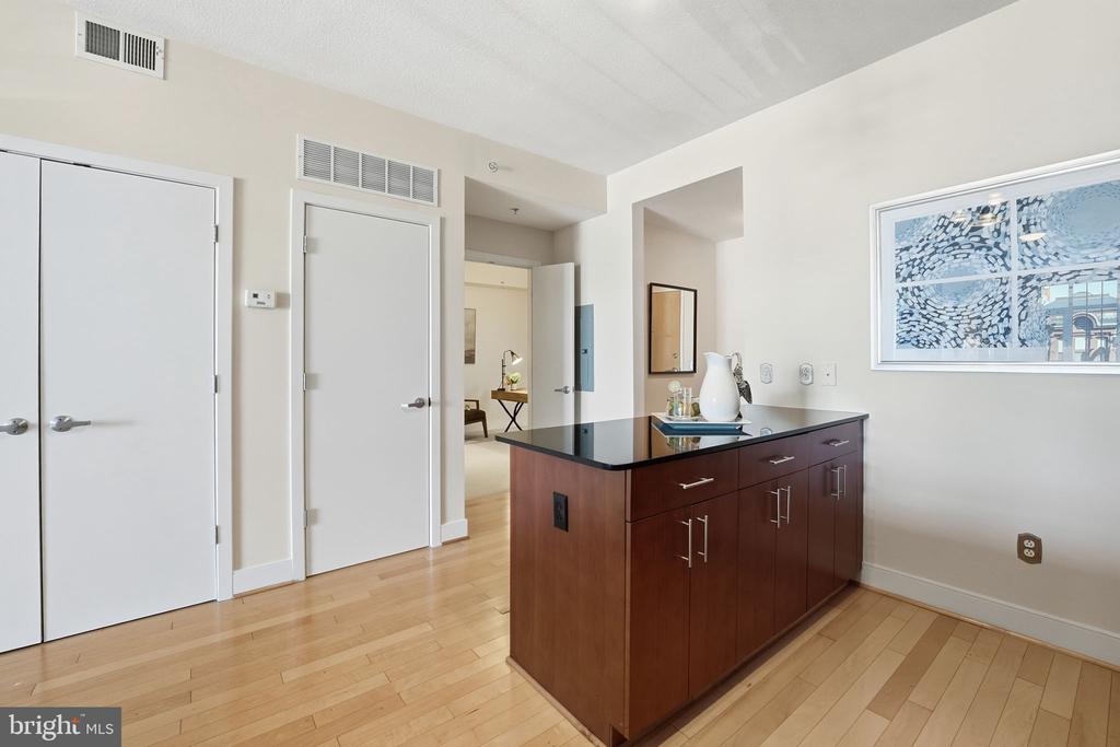 910 M STREET NW 516