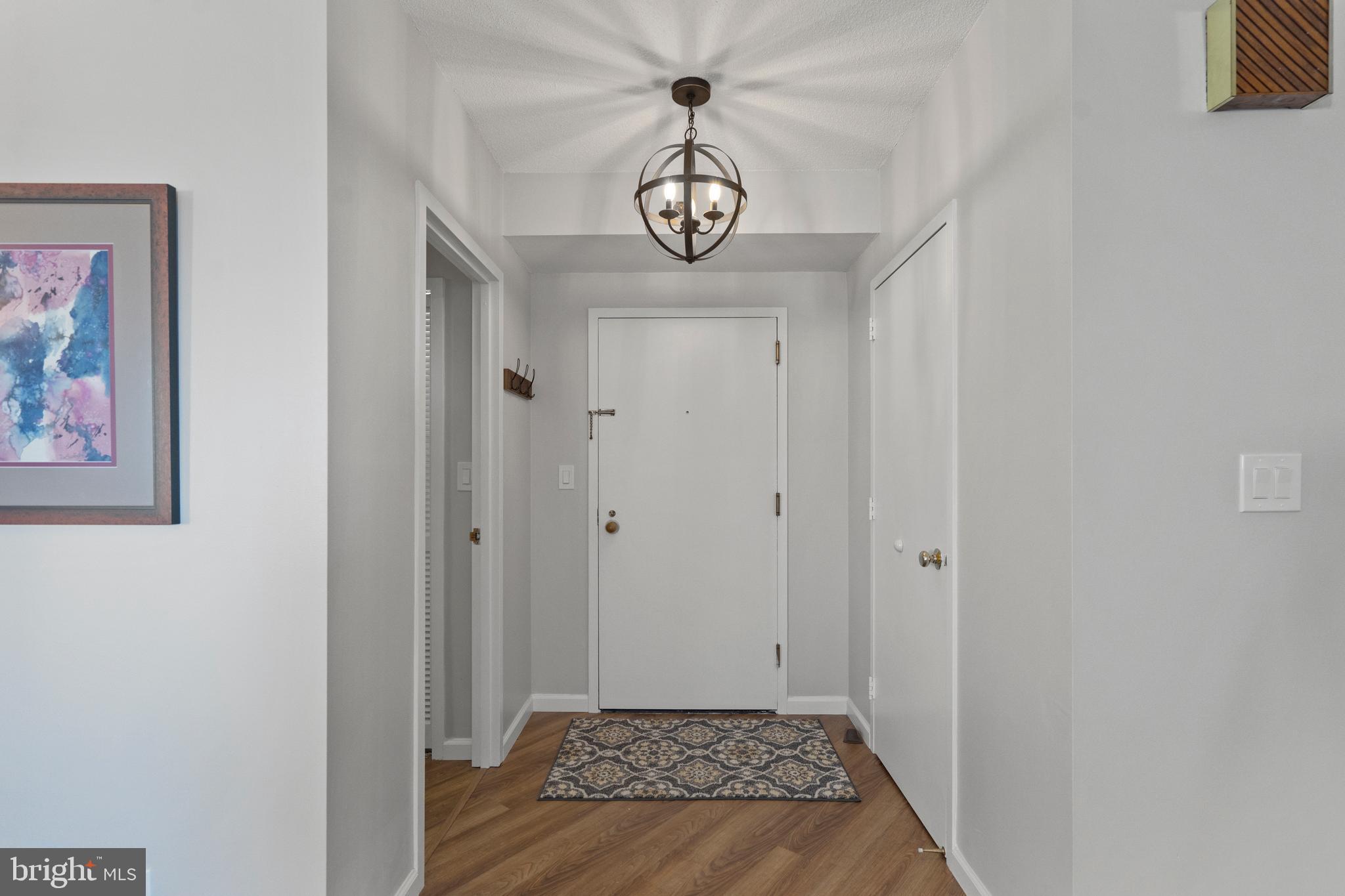 1805 Crystal Dr #613s