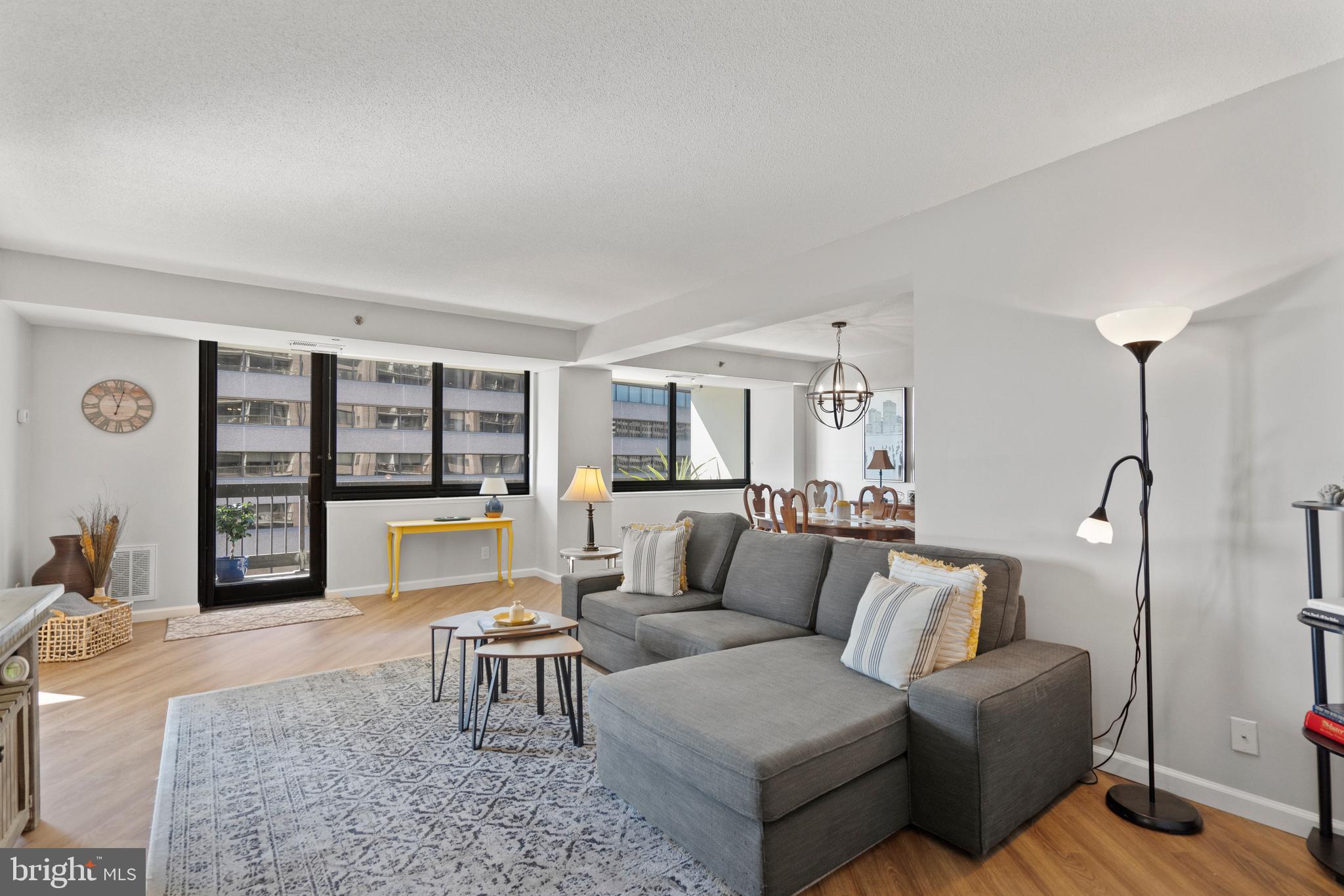 1805 Crystal Dr #613s