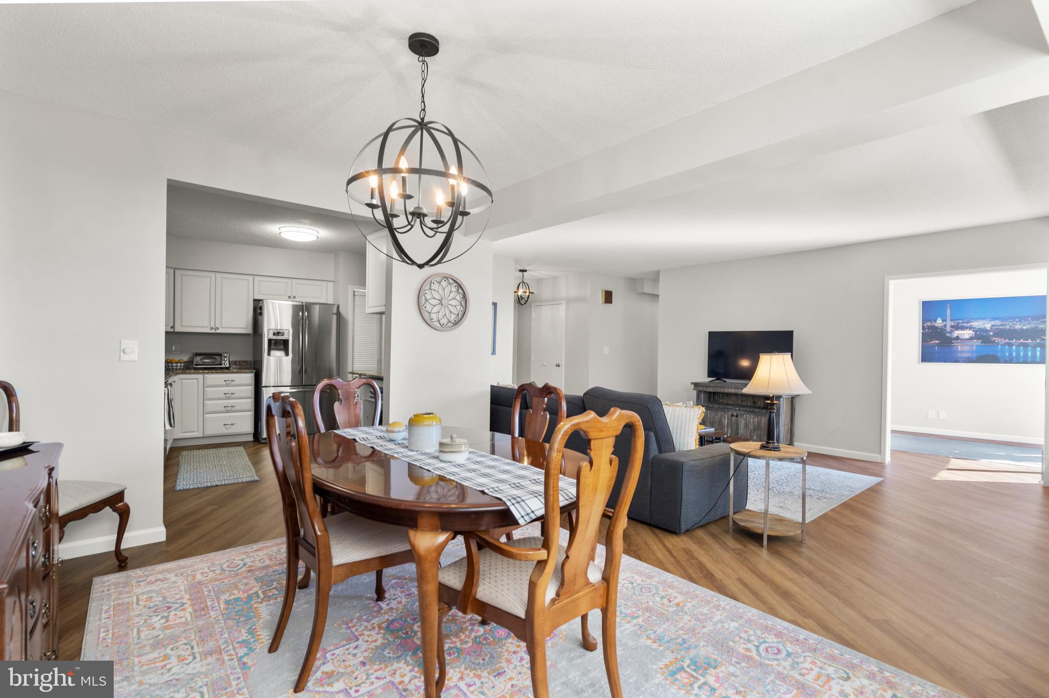 1805 Crystal Dr #613s