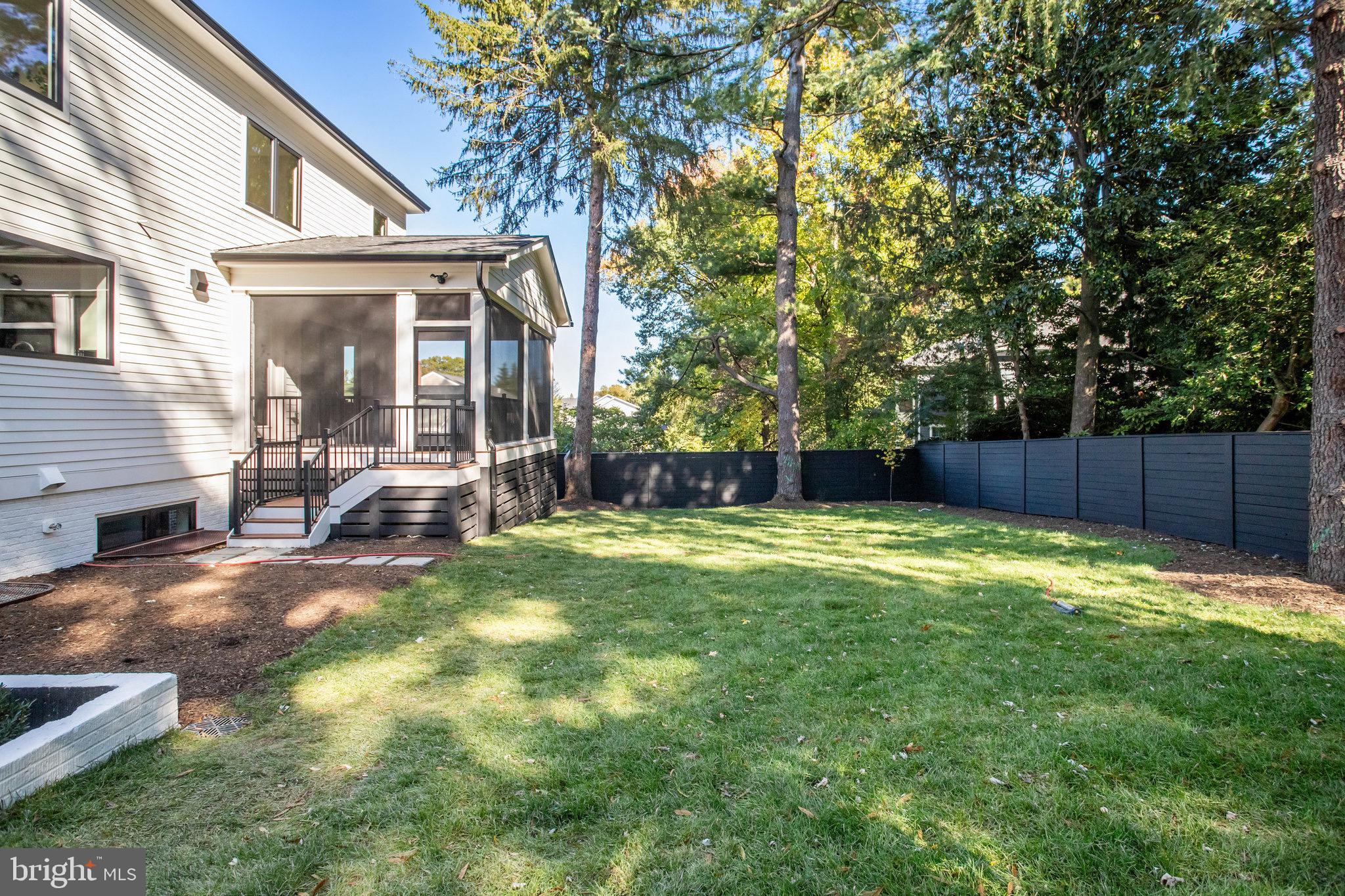 5606 Williamsburg Blvd