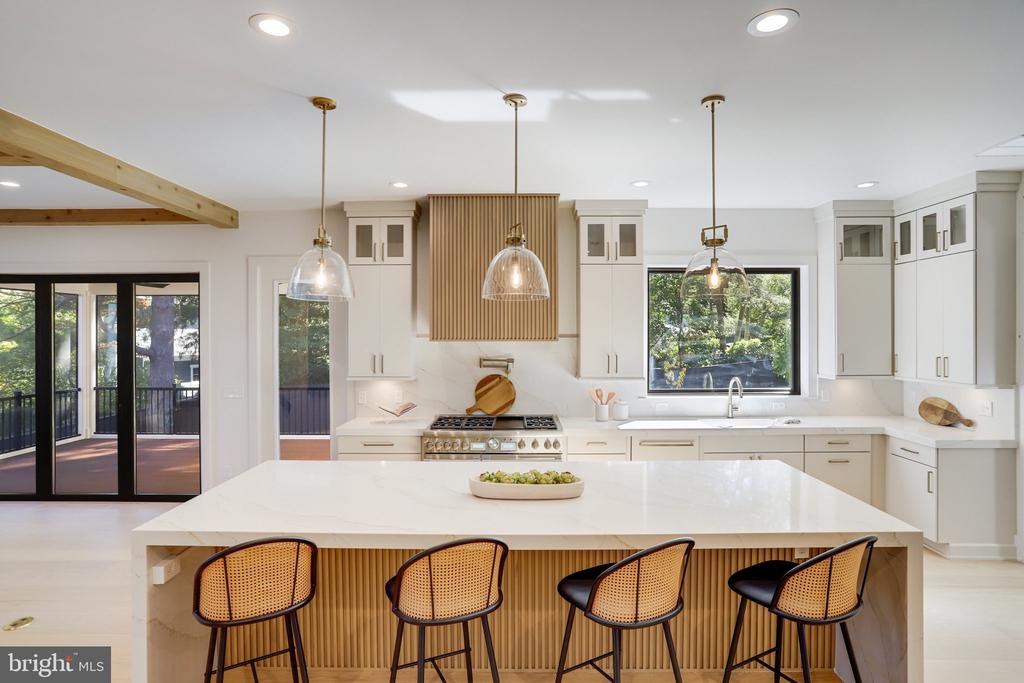 5606 Williamsburg Blvd