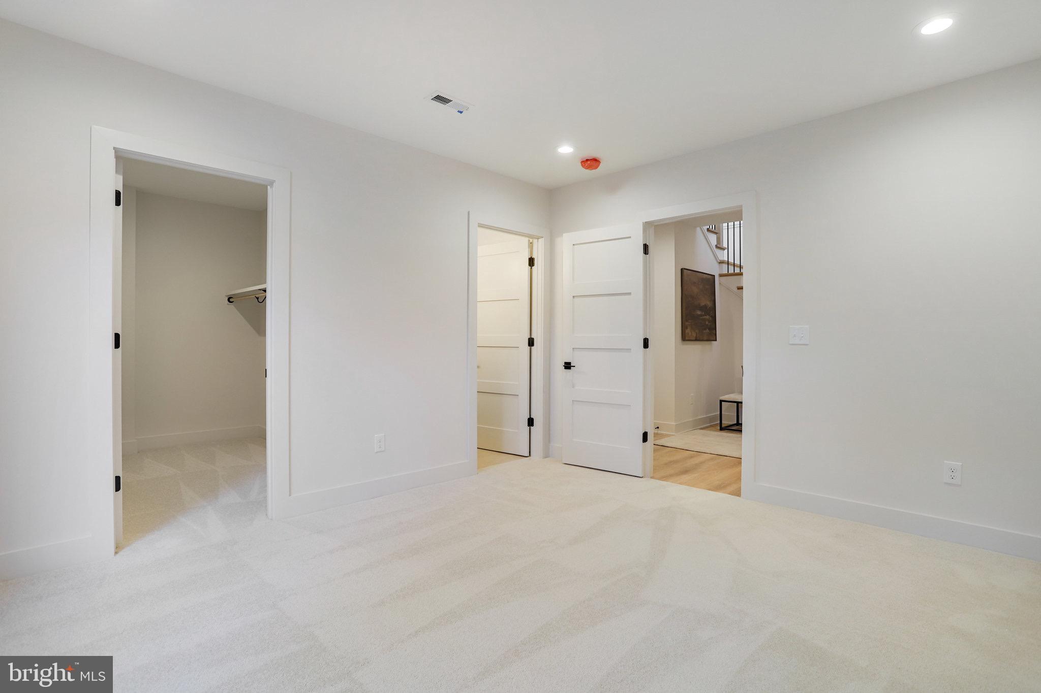 5606 Williamsburg Blvd