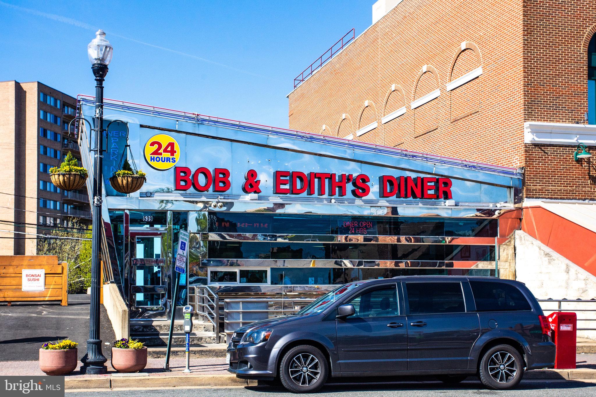 1300 Crystal Dr #1210s