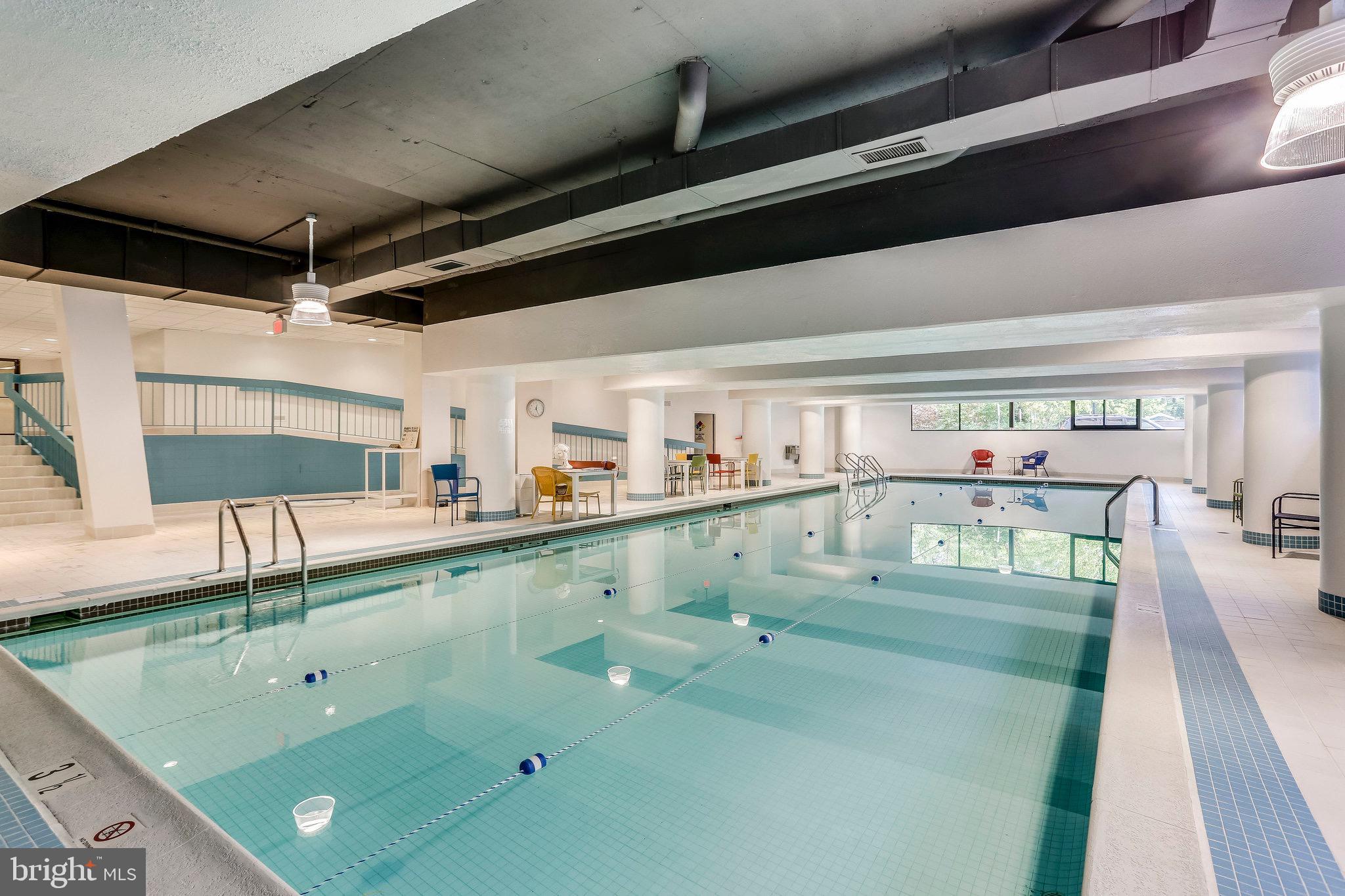 1300 Crystal Dr #1210s