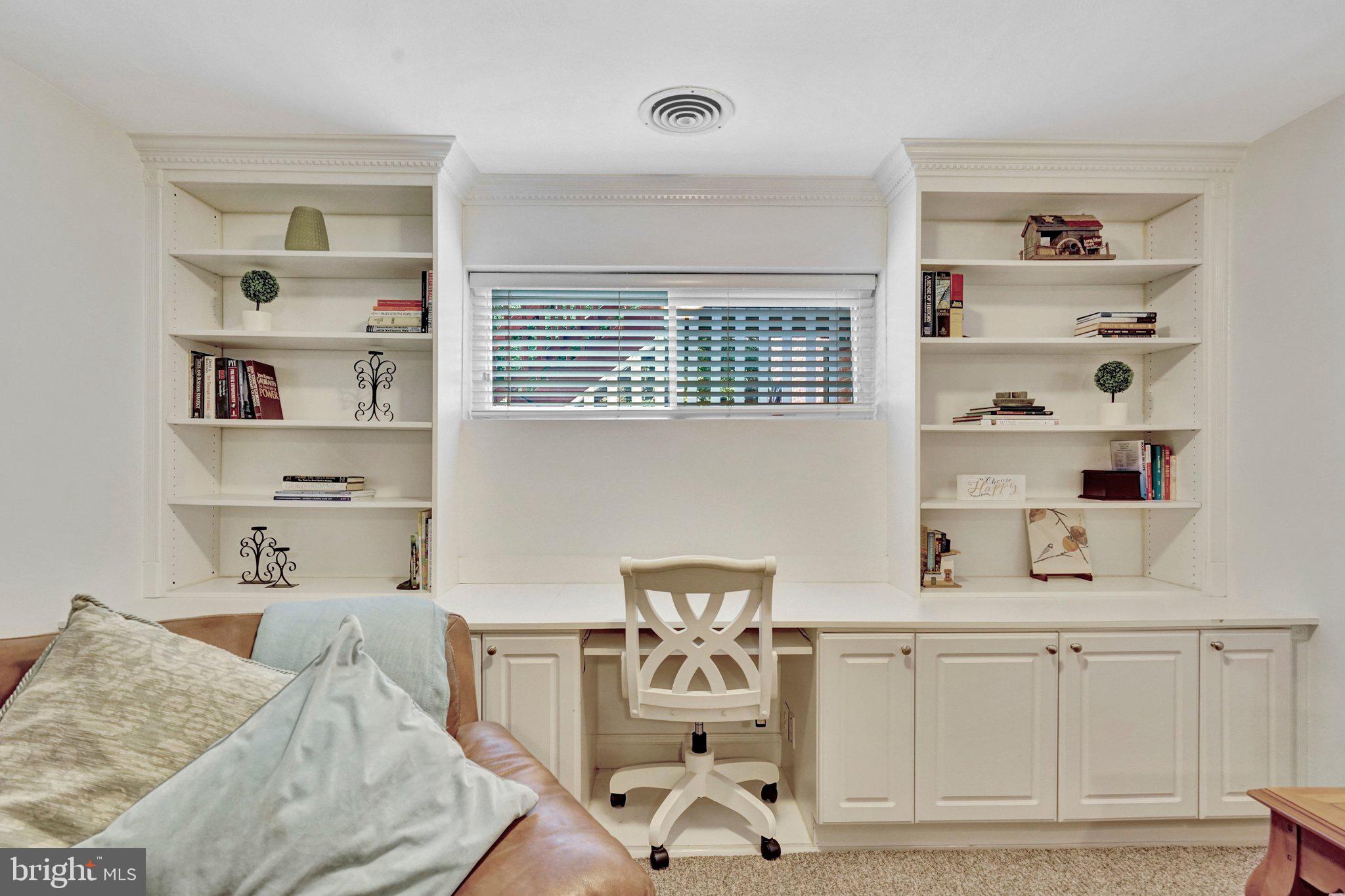 4019 N CHESTERBROOK ROAD