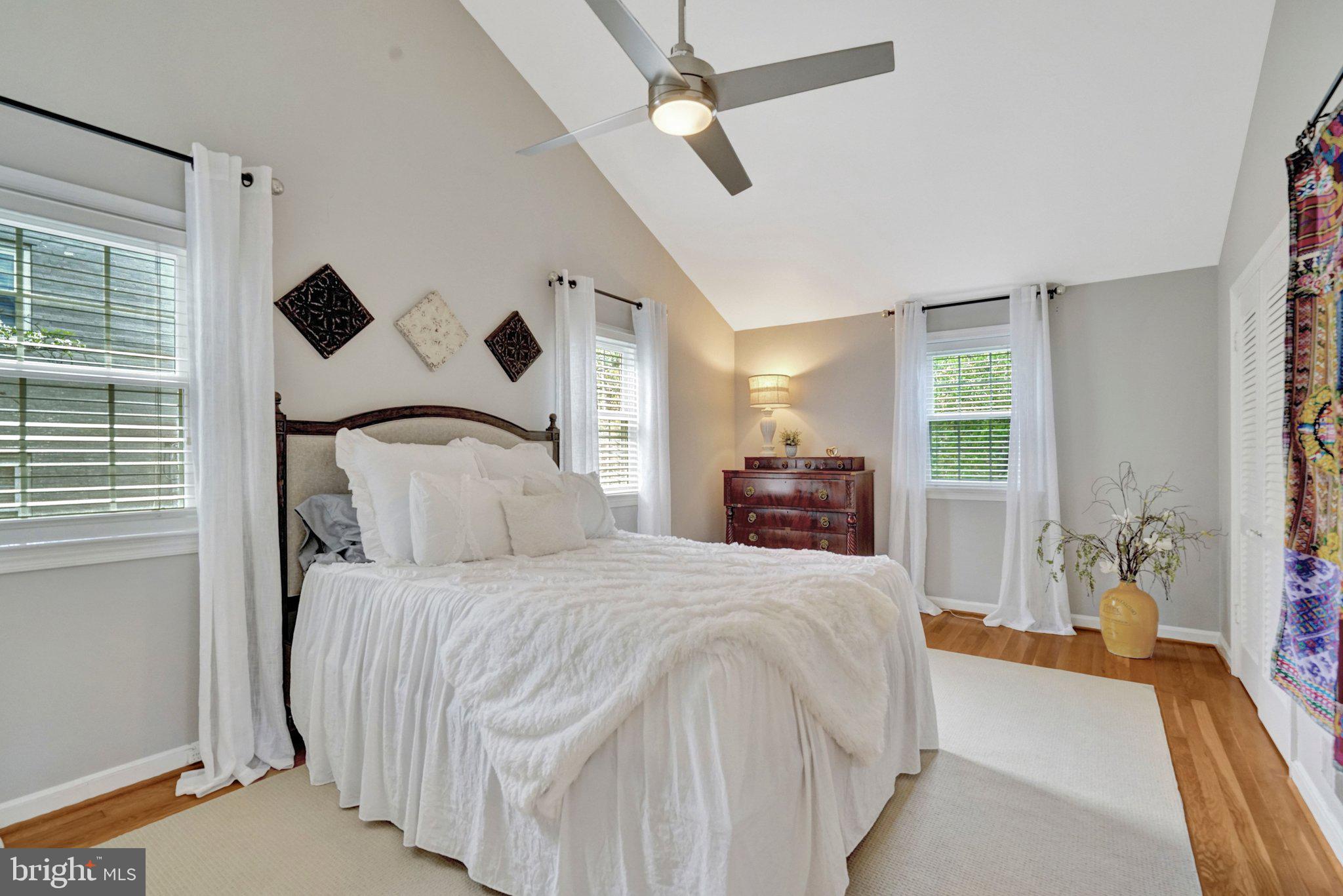 4019 N CHESTERBROOK ROAD