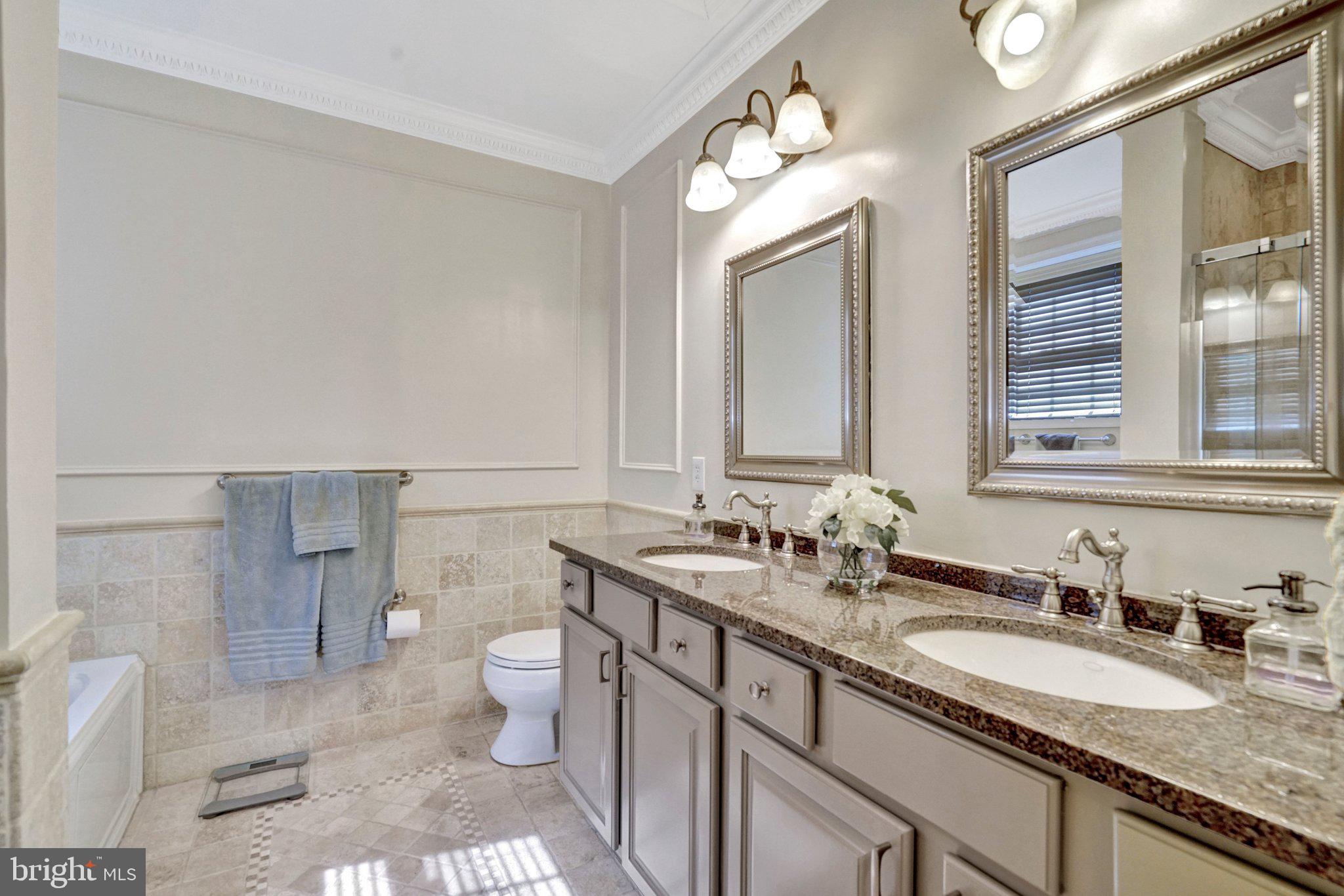 4019 N CHESTERBROOK ROAD