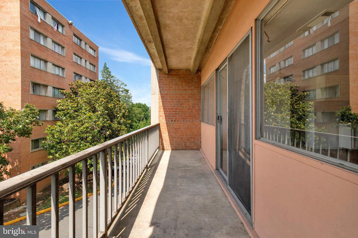5801 Quantrell Ave #203