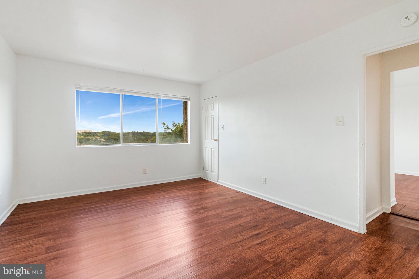 5801 Quantrell Ave #203