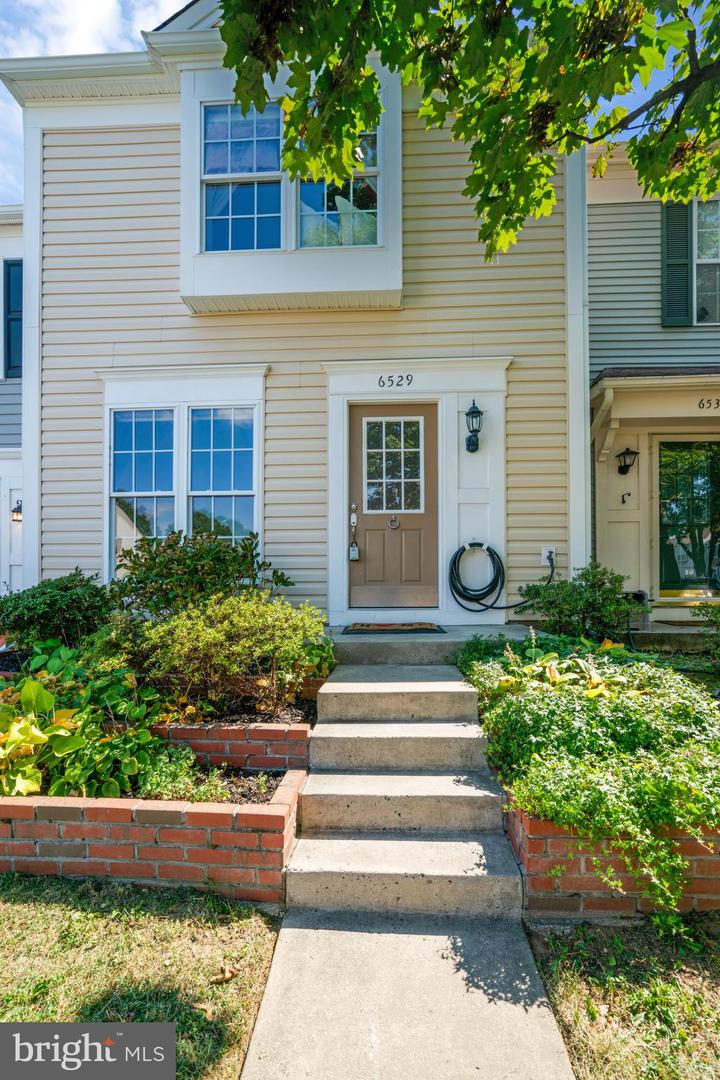 6529 OLD CARRIAGE LANE