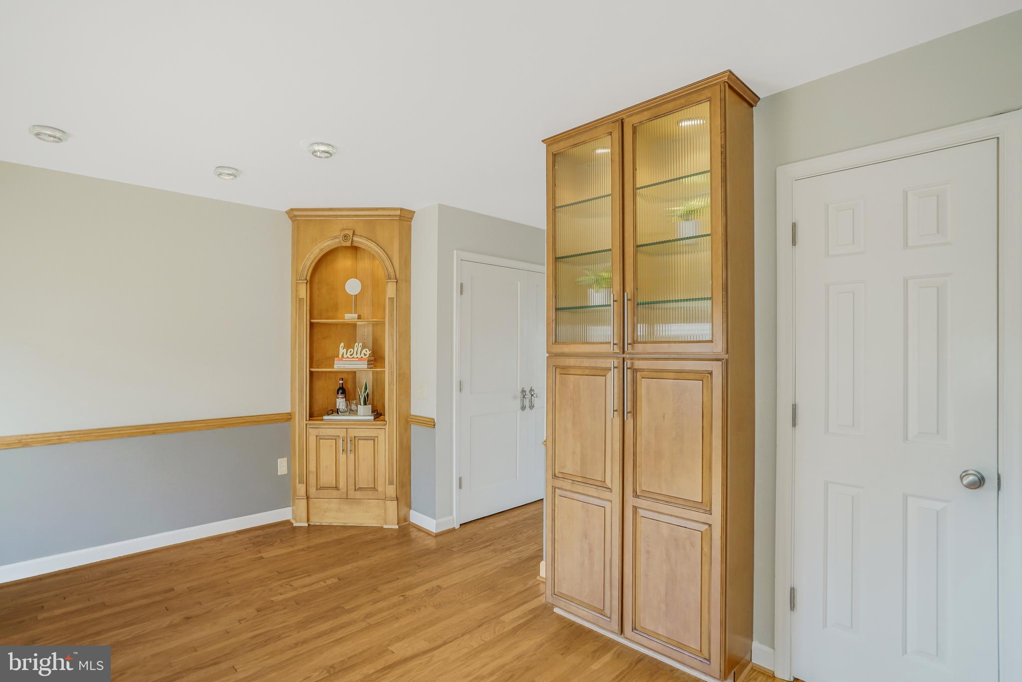 6529 OLD CARRIAGE LANE
