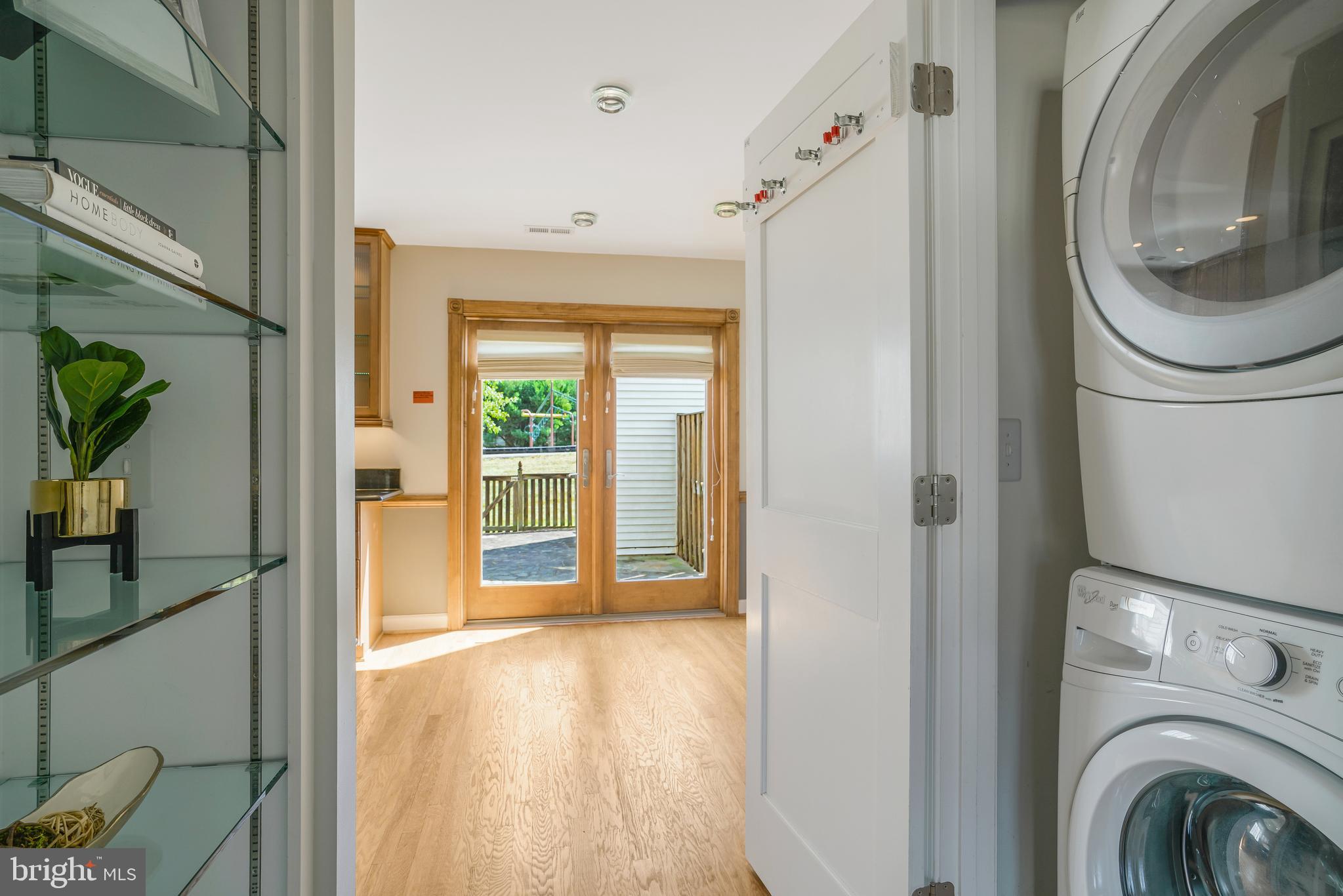 6529 OLD CARRIAGE LANE