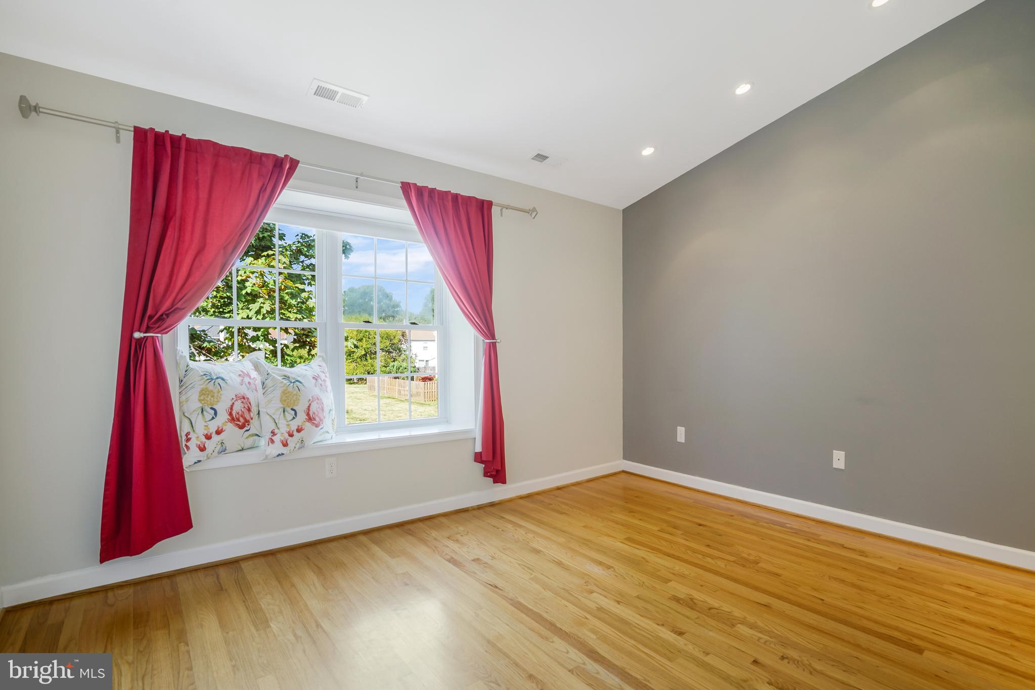 6529 OLD CARRIAGE LANE