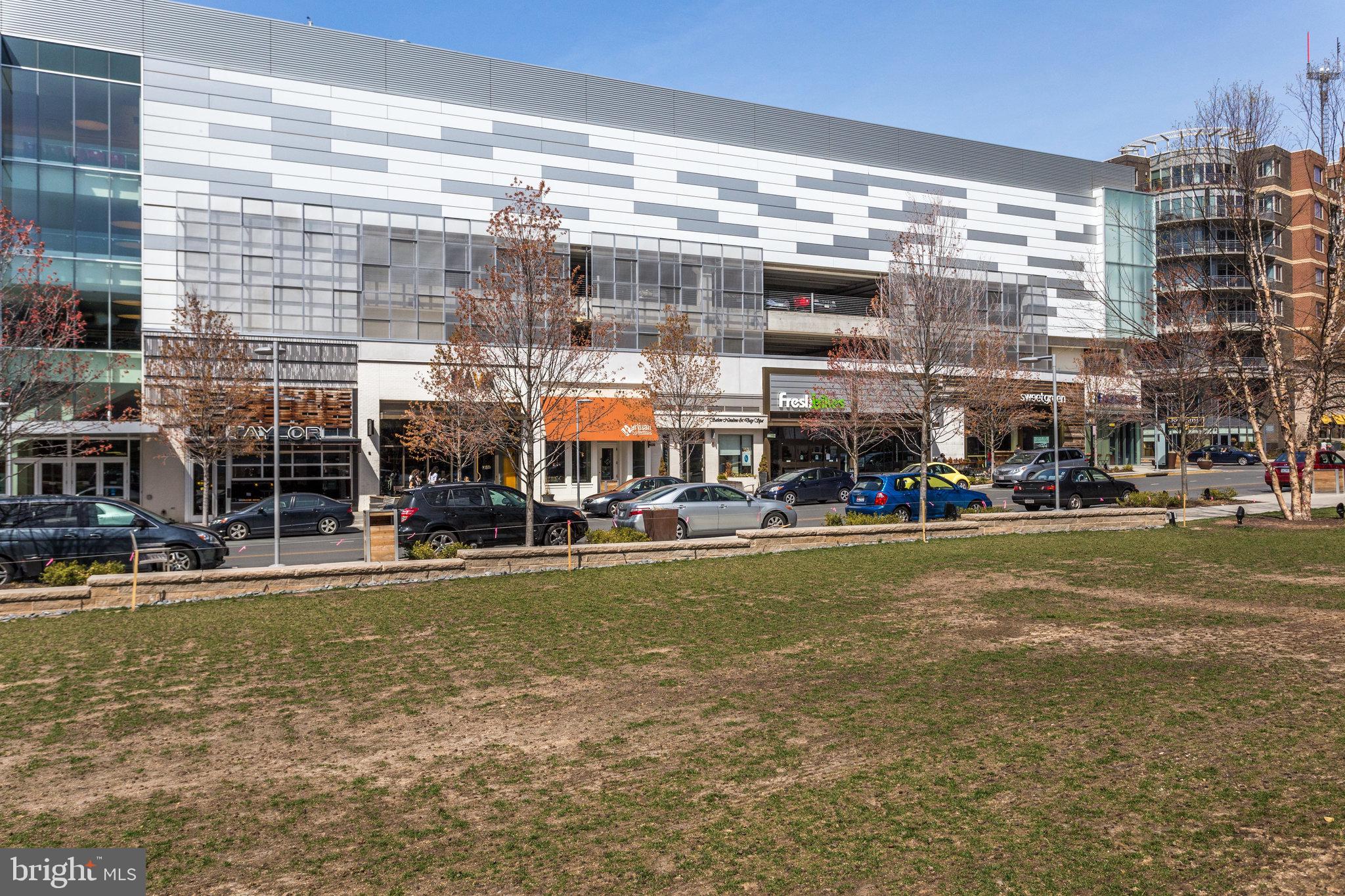 3152 Covewood COURT Unit: 3152F