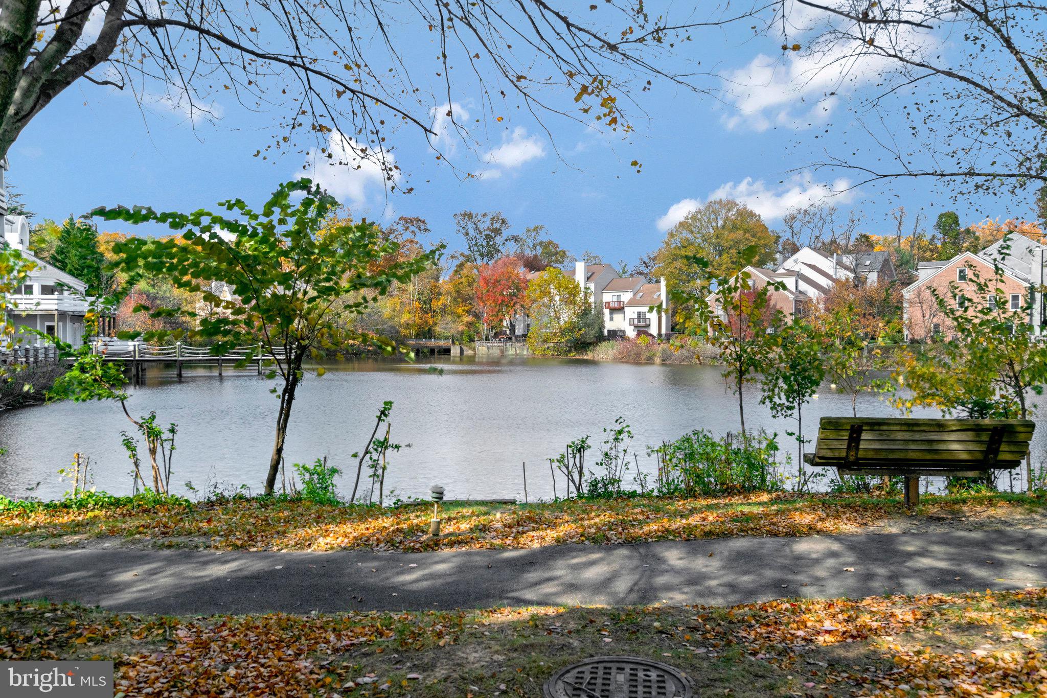 3152 Covewood COURT Unit: 3152F