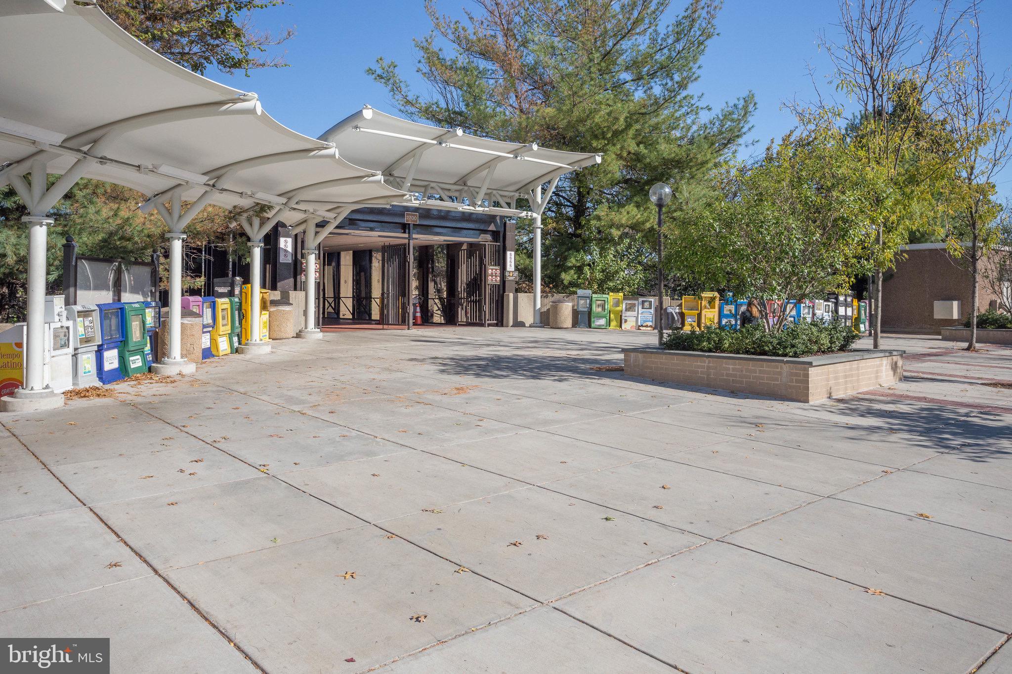 3152 Covewood COURT Unit: 3152F