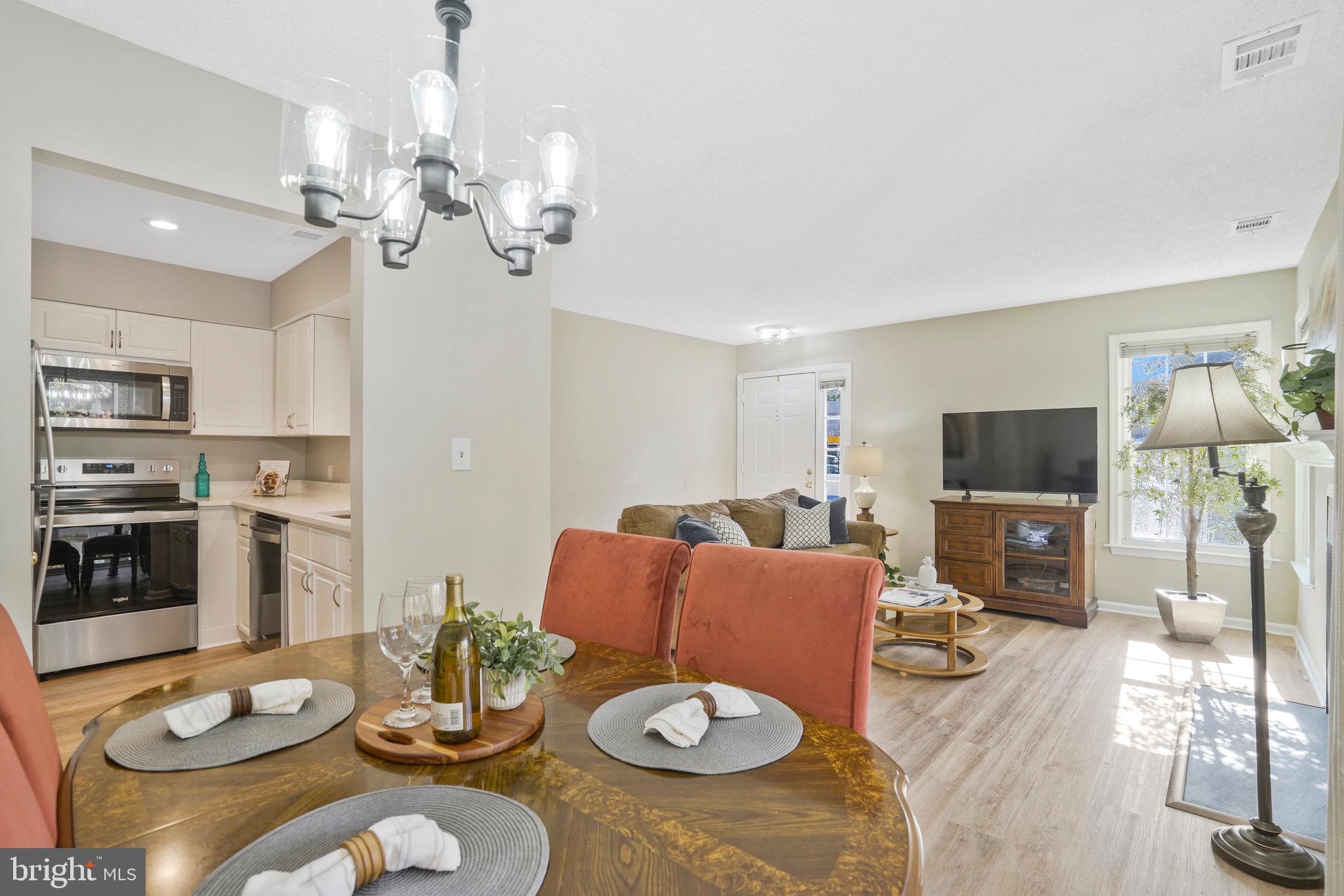 3152 Covewood COURT Unit: 3152F