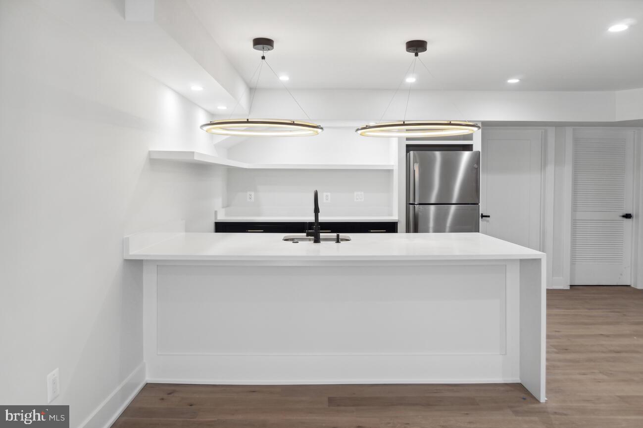 2729 Woodley Place