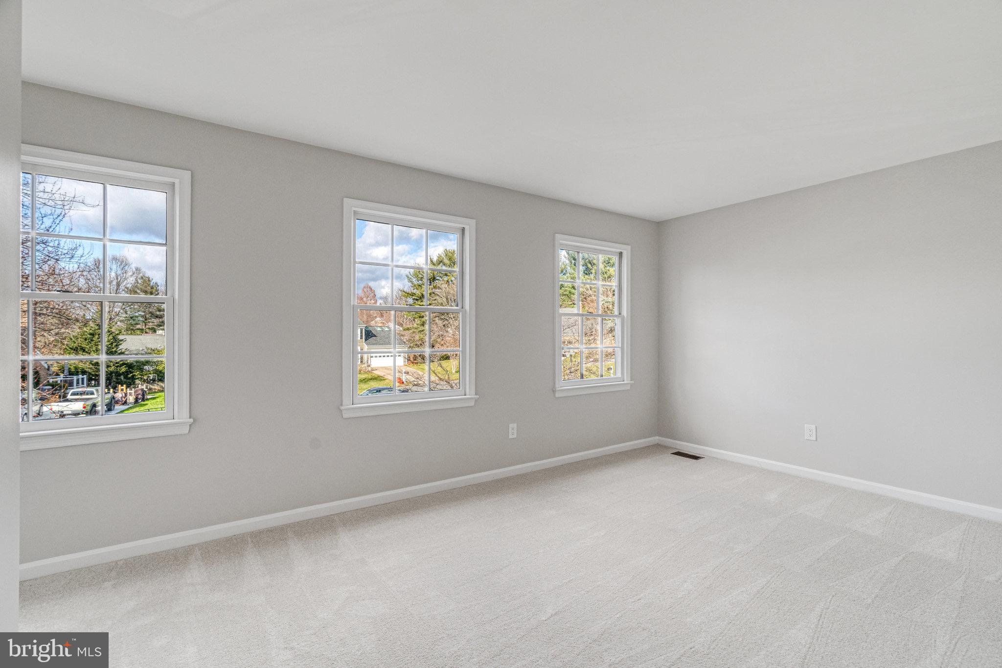 1628 Autumnwood Drive