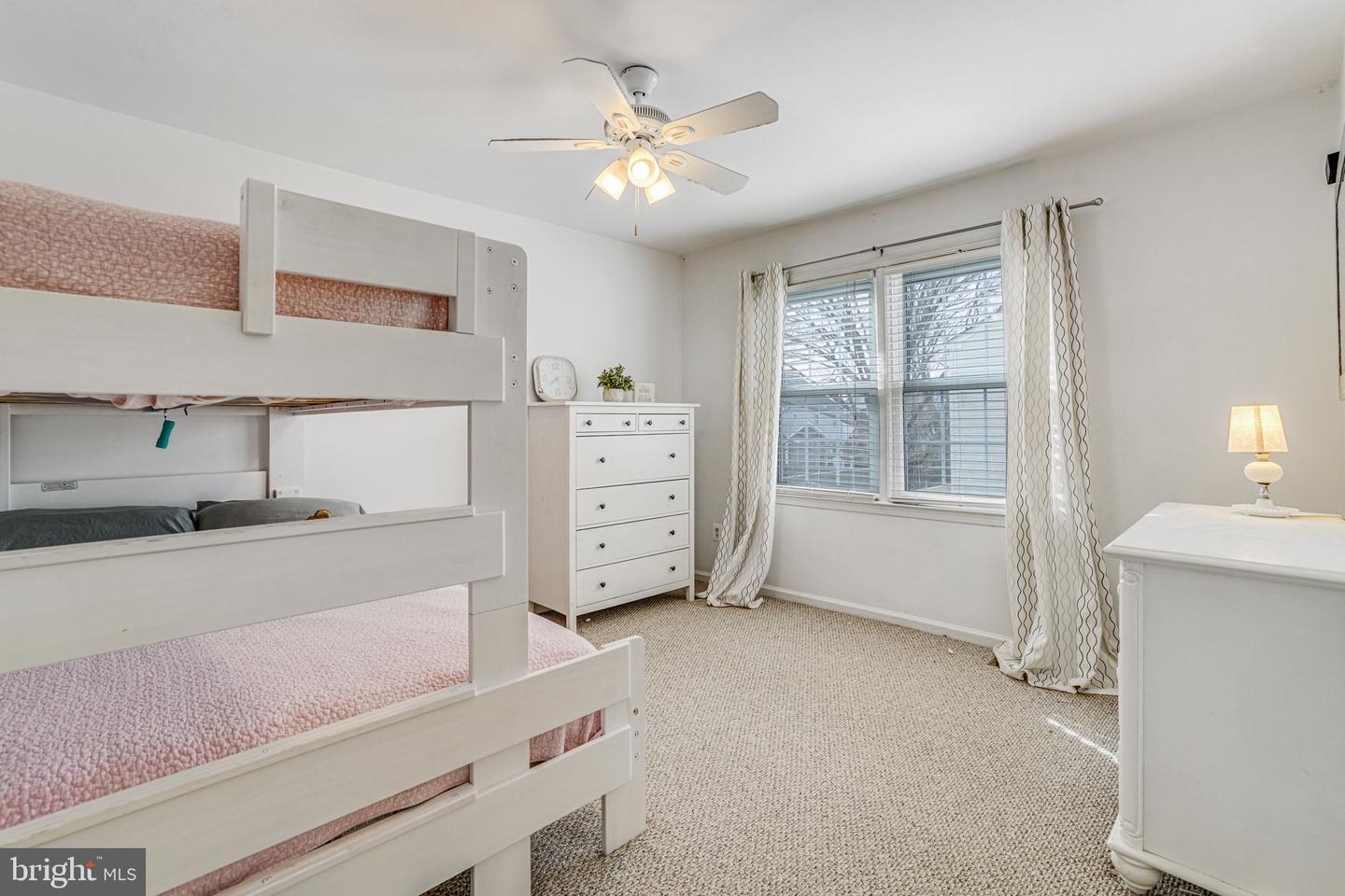 6848 Boot Ct