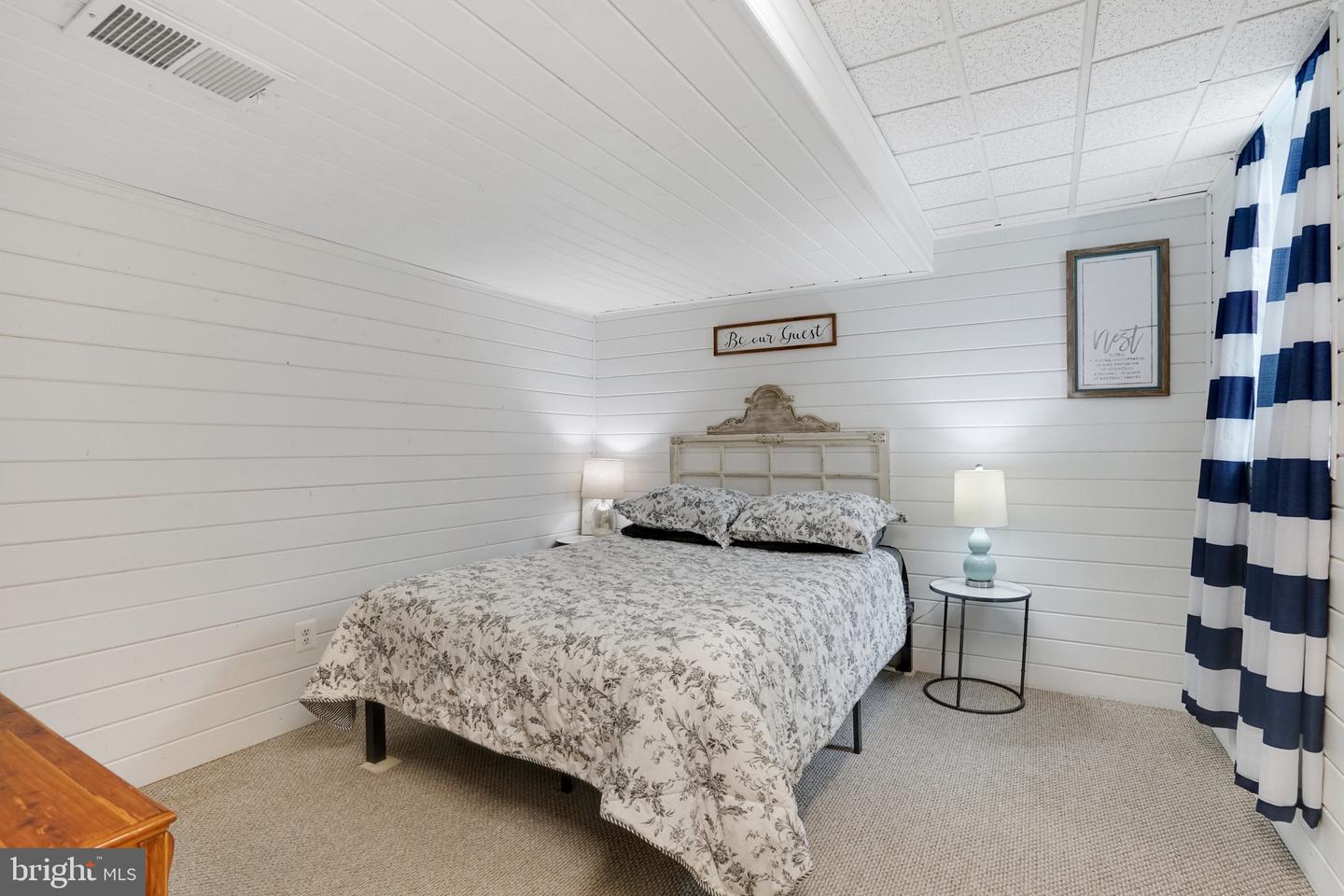 6848 Boot Ct