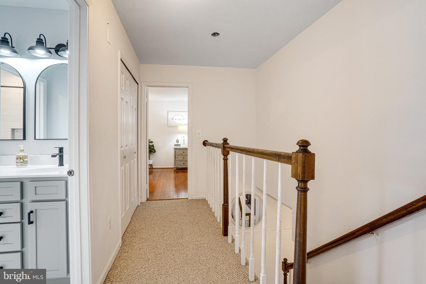 6848 Boot Ct
