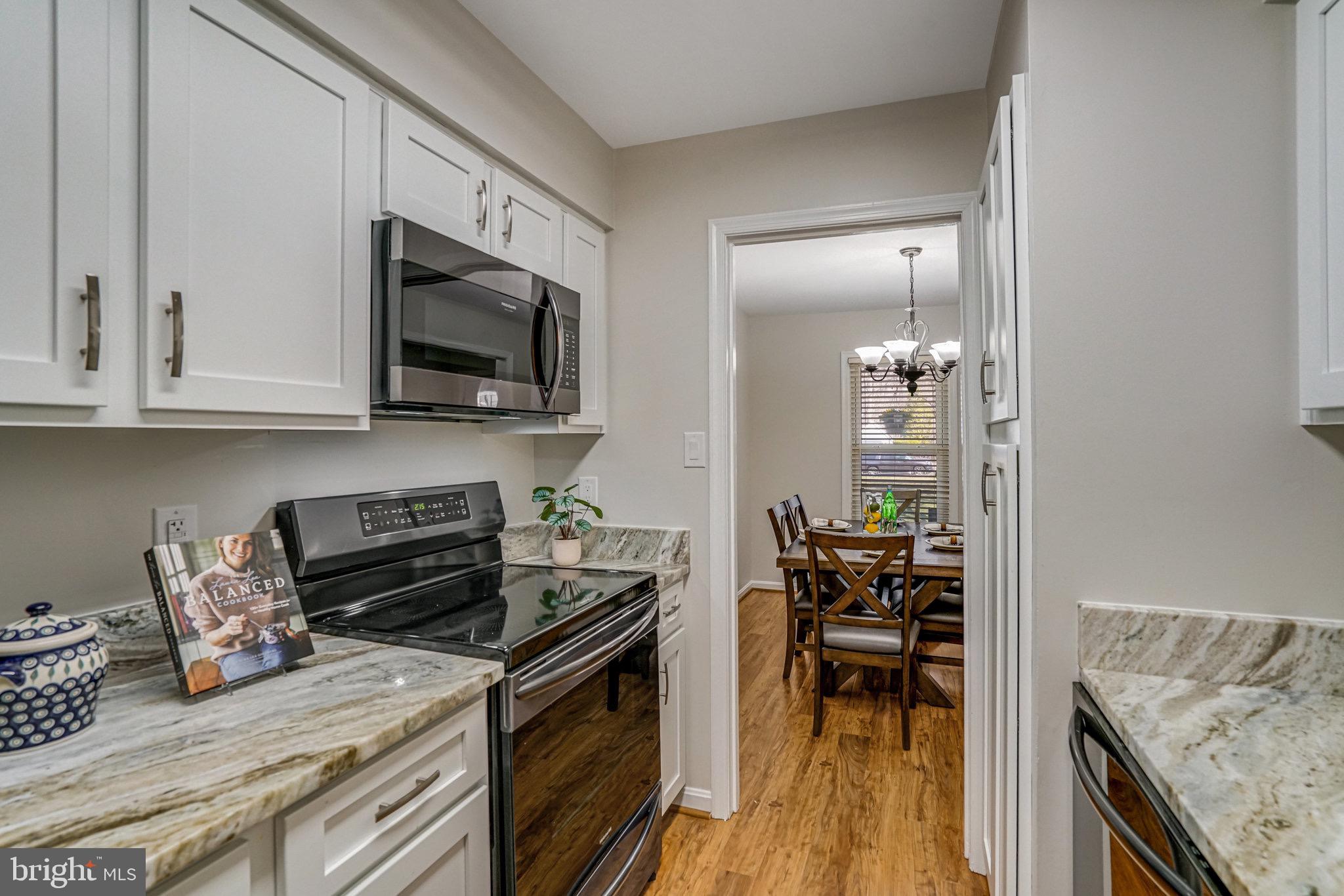 7266 Linden Tree Ln