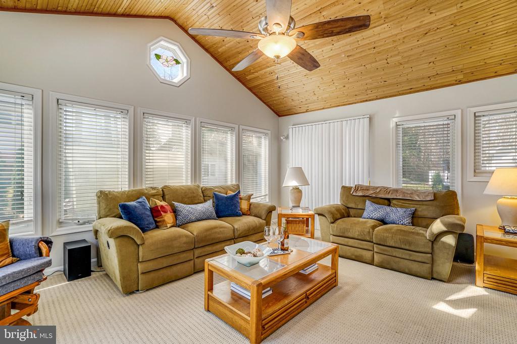 7266 Linden Tree Ln