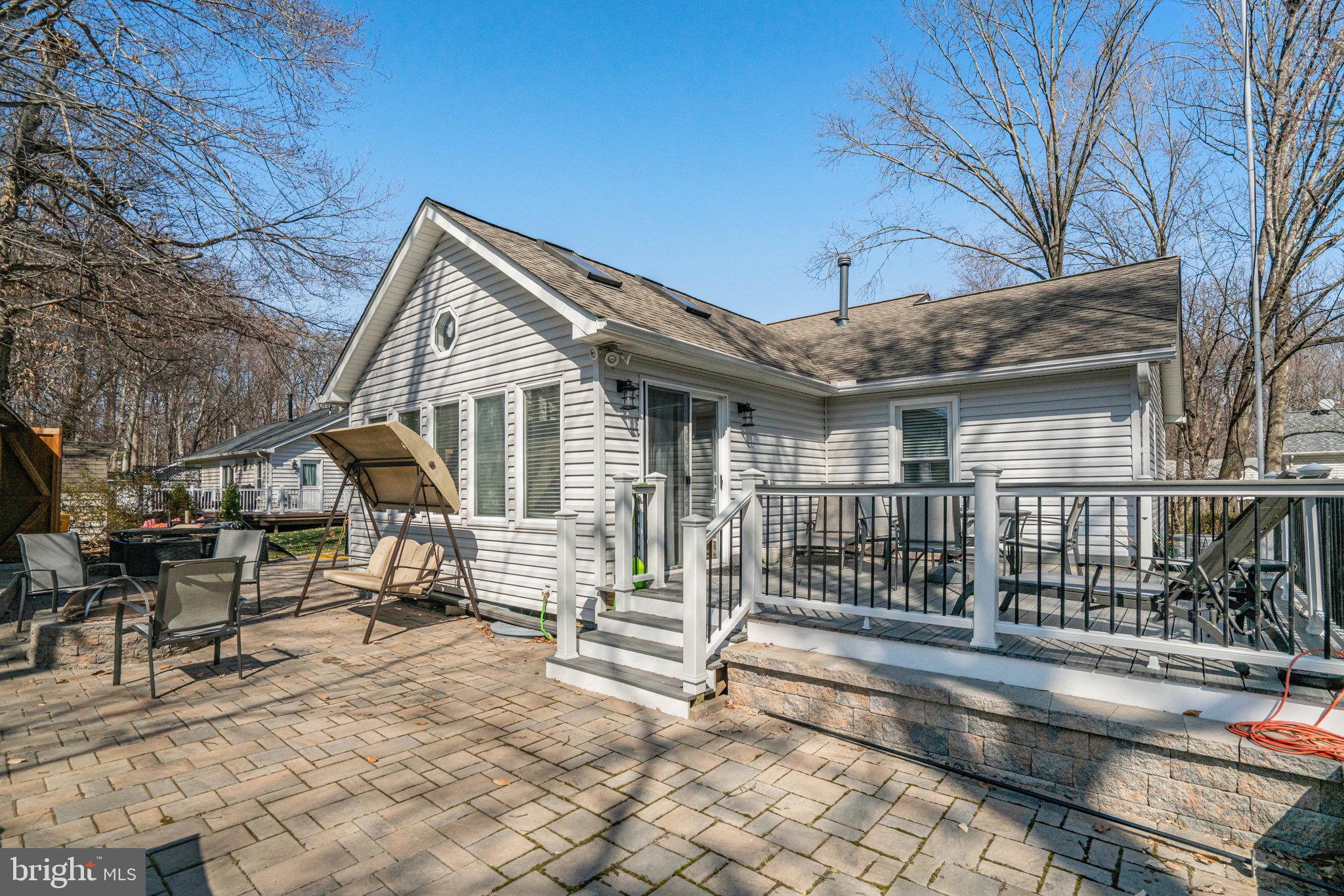7266 Linden Tree Ln