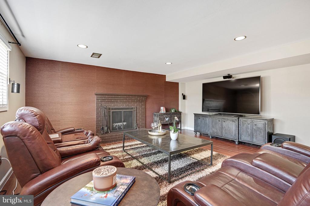 6156 Loch Raven Dr