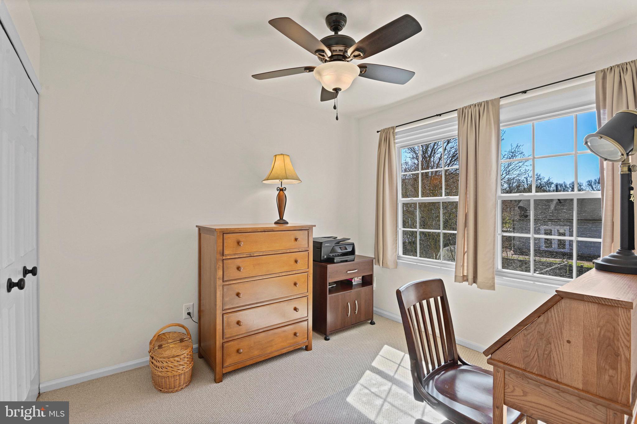 14527 William Carr Ln