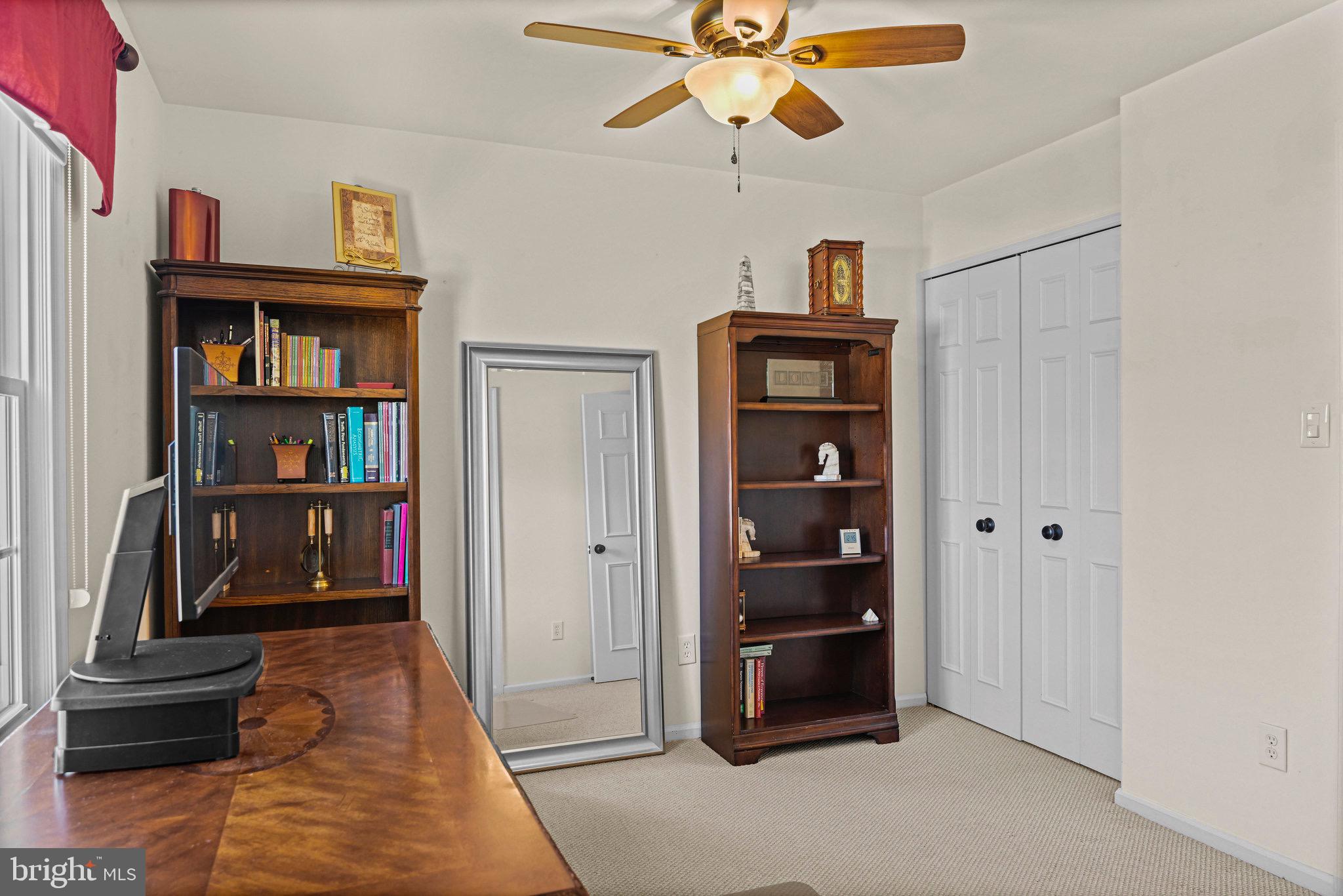 14527 William Carr Ln