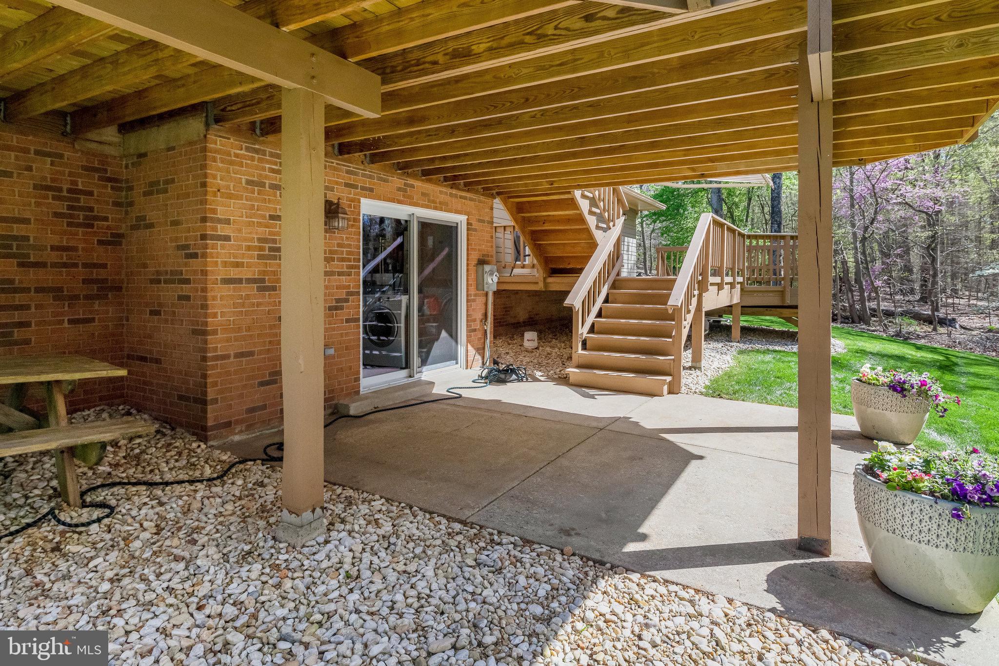 10242 van Thompson Rd