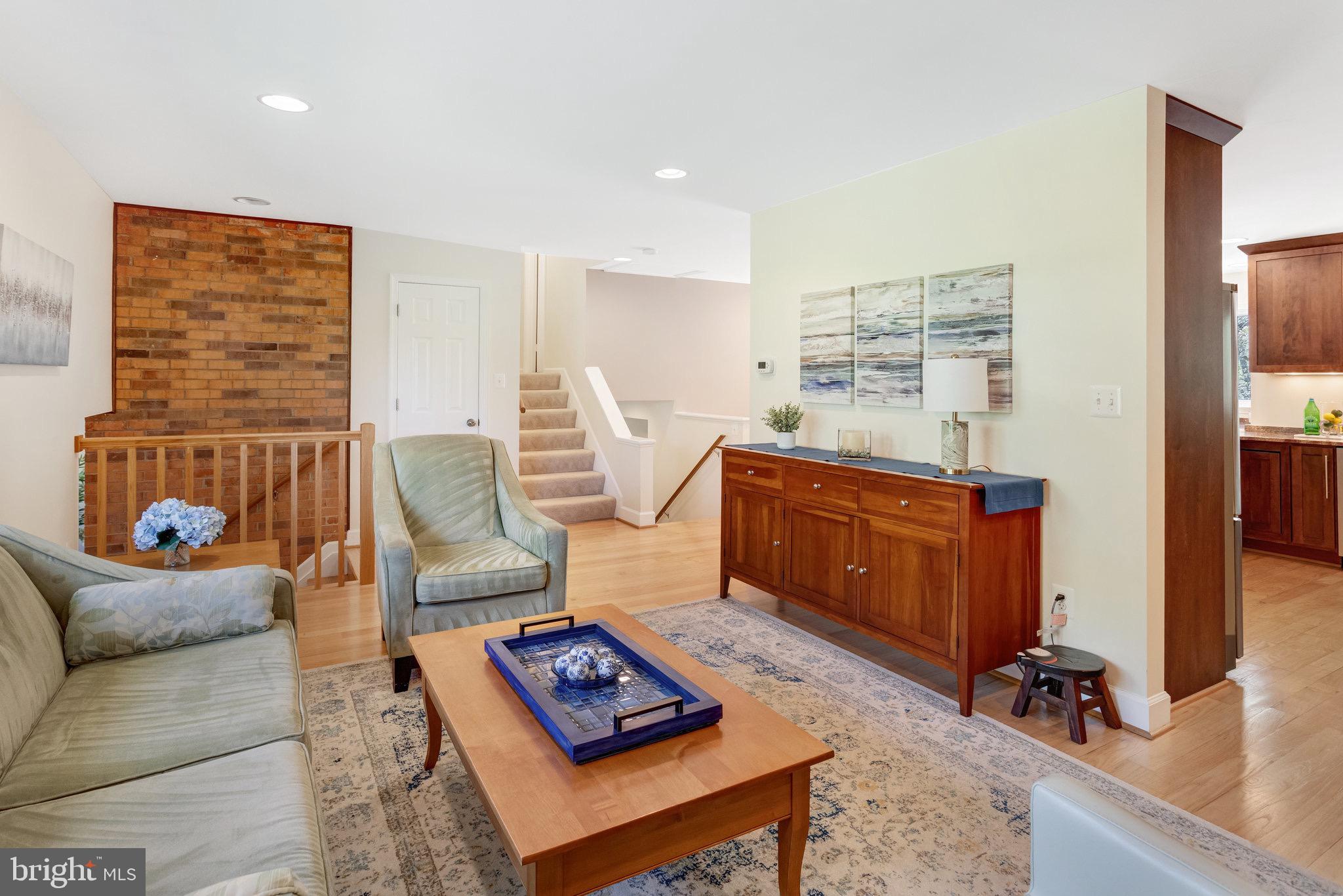 10242 van Thompson Rd