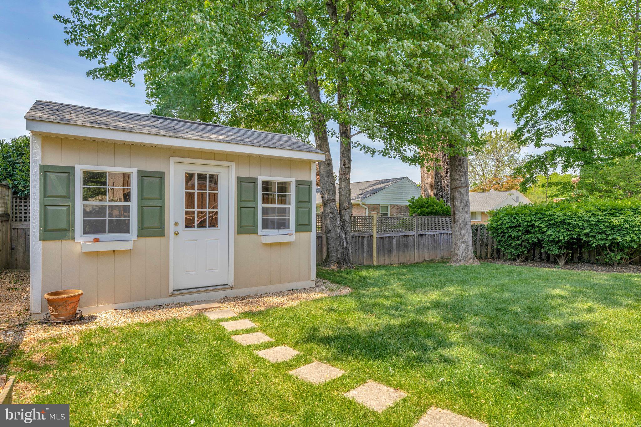 1204 Pine Hill Rd