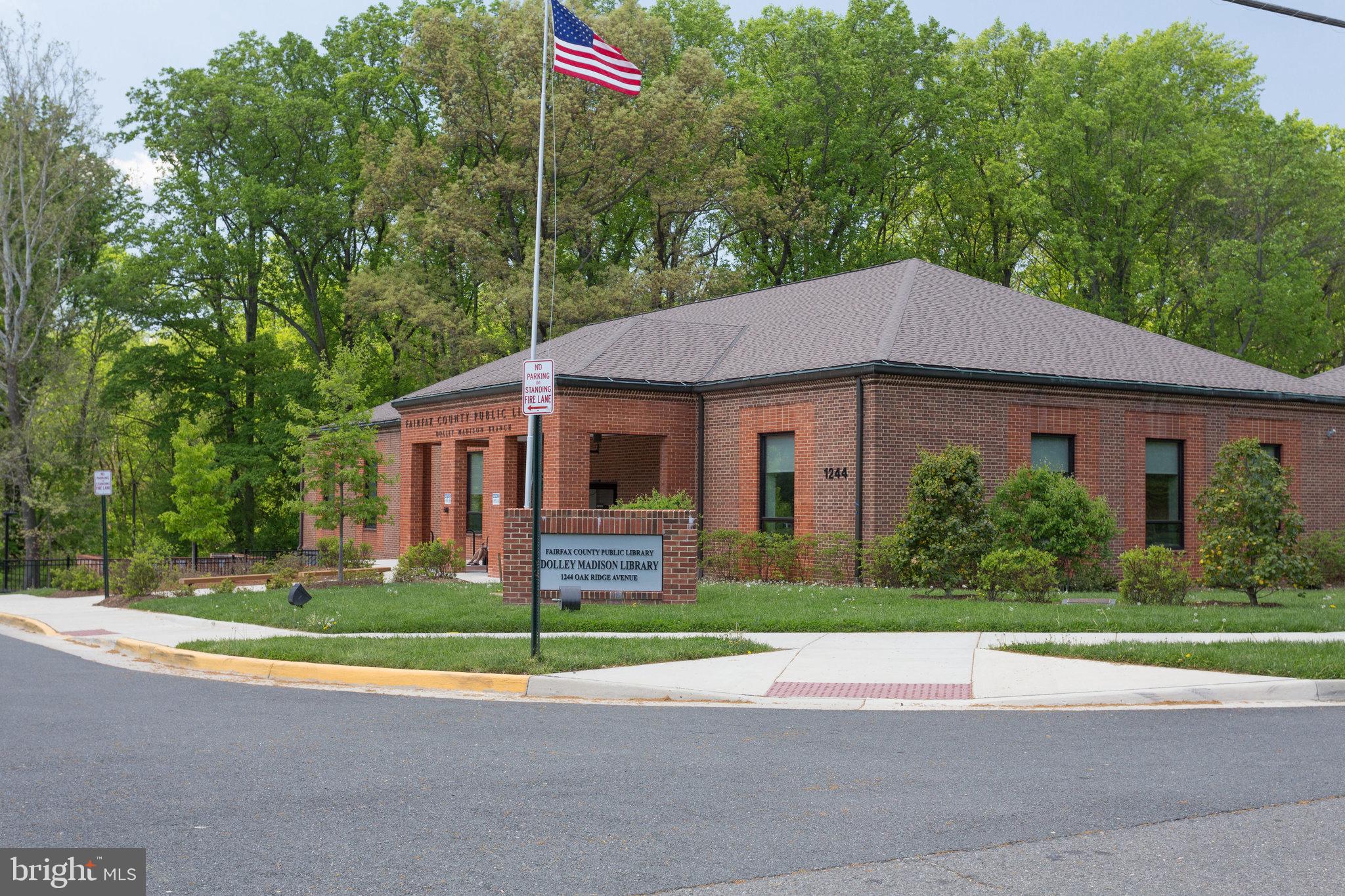 1204 Pine Hill Rd
