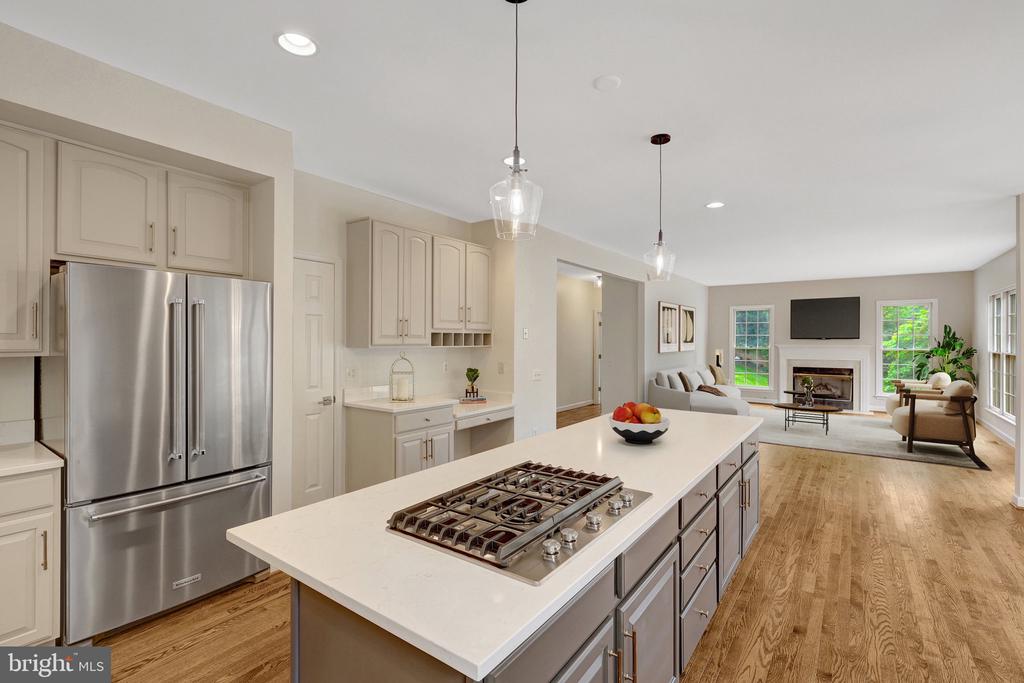 2160 Bonaventure Dr