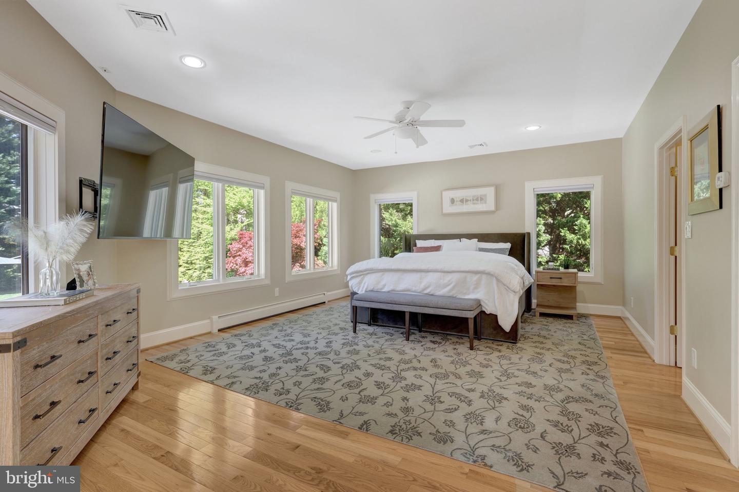 2850 ROSEMARY LN
