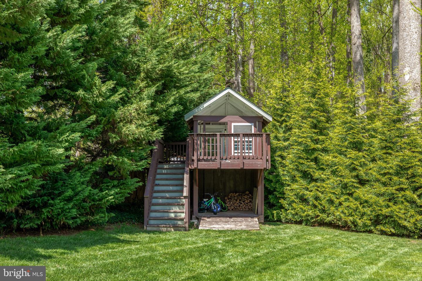2850 ROSEMARY LN