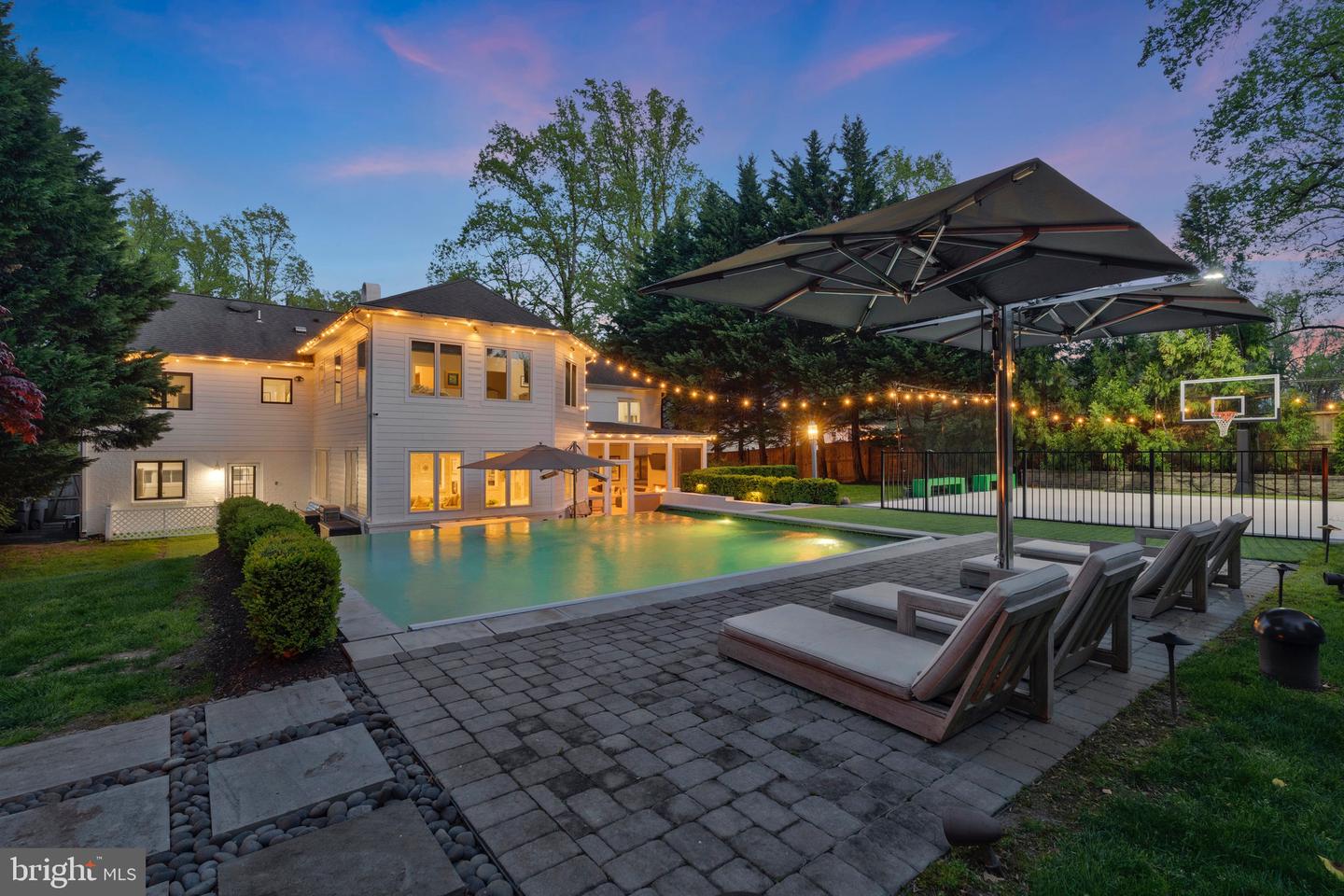 2850 ROSEMARY LN