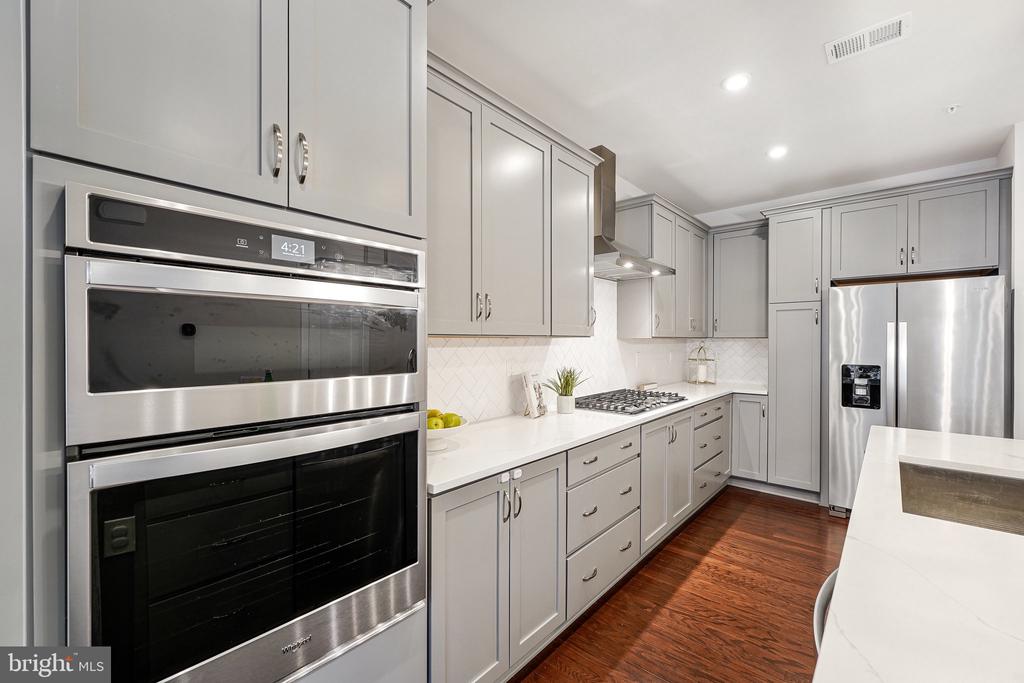 7405 BACKETT WOOD TERRACE 1303
