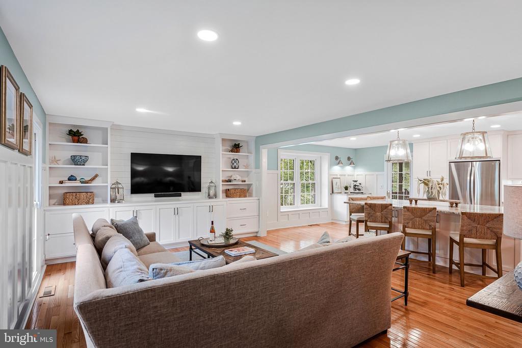 10719 OAKENSHAW COURT