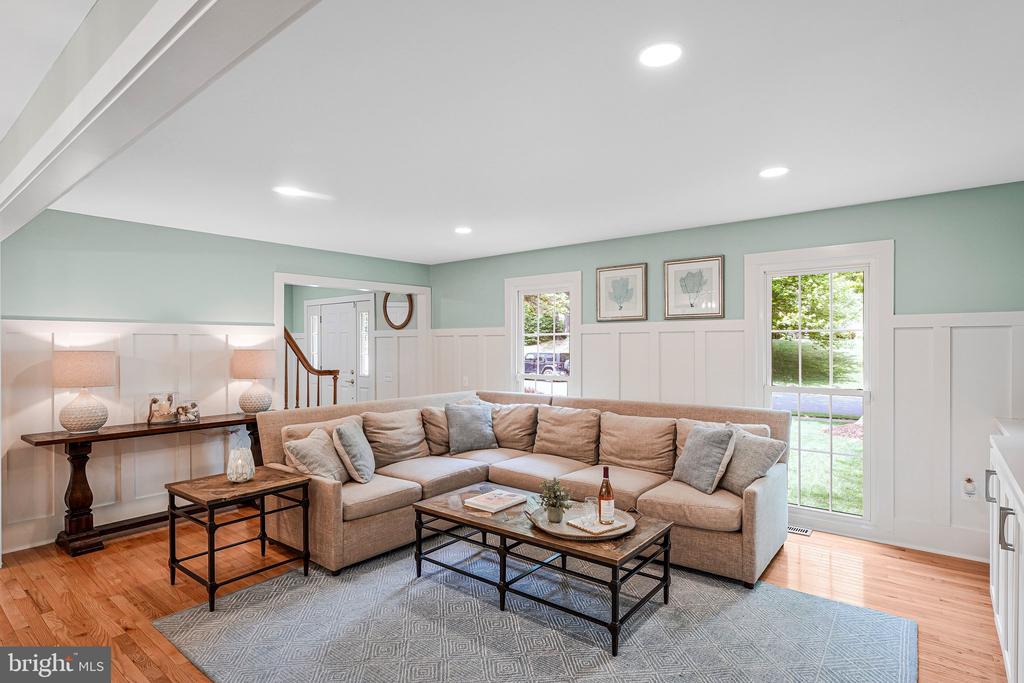 10719 OAKENSHAW COURT